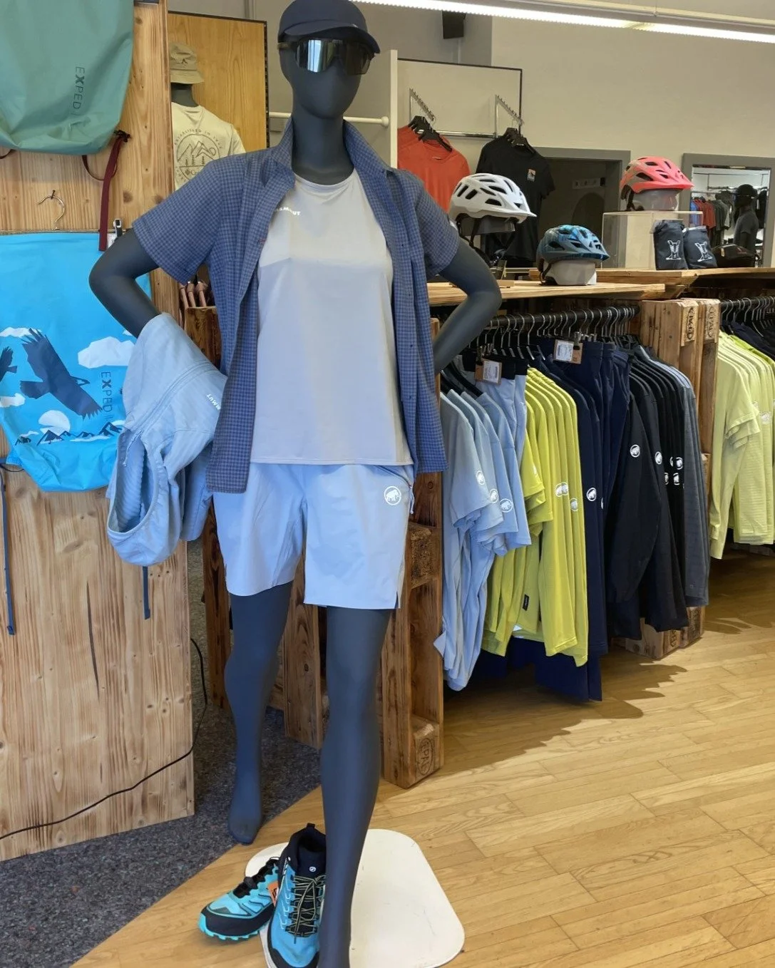 Das perfekte Wanderoutfit von Mammut &ndash; jetzt bei Intersport Wattwil entdecken! 🥾⛰️