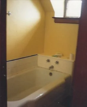Upstairs Bathroom Before
