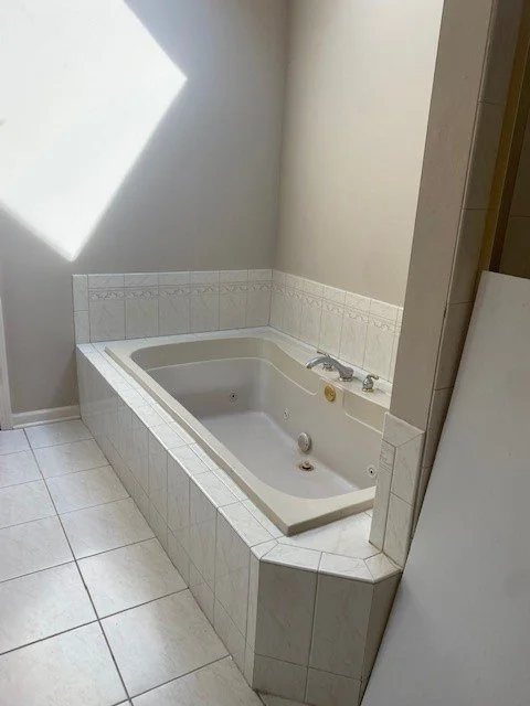 Tub Before