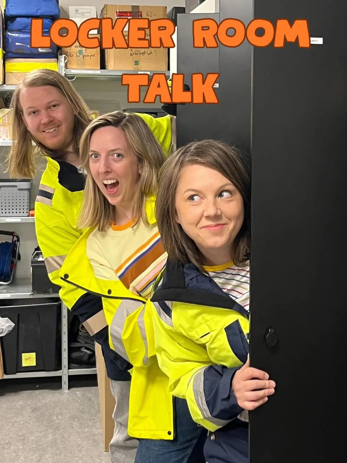 ✨ Hey festival enthusiasts! ✨
We miss you and can&rsquo;t wait to see you again. In the meantime, don&rsquo;t forget &ndash; we also have shows in English! And tonight it&rsquo;s all happening at our cozy little theatre in Kransen. 🎭

On stage you&r