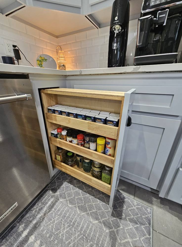 kitchen pull out.jpg