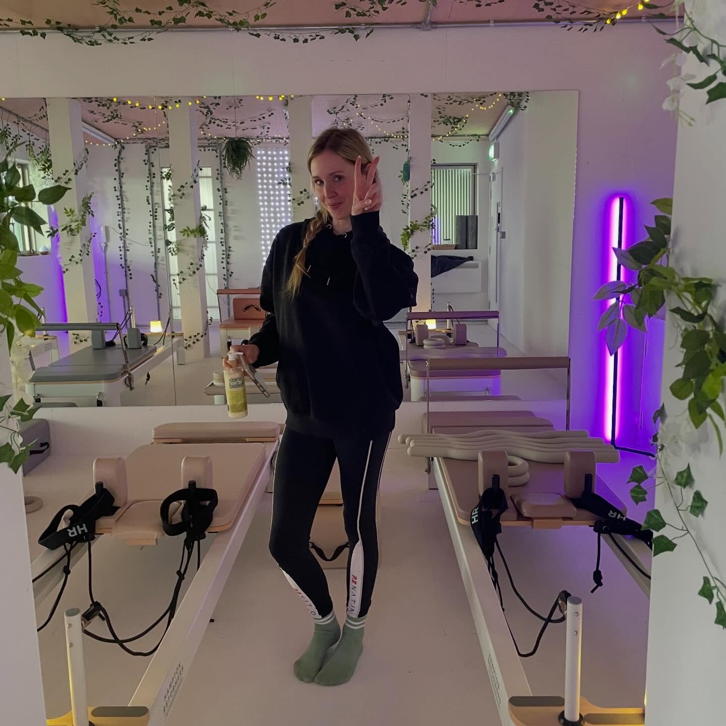 What an absolute honour teaching a 1:1 with Diana Vickers today at Core Belief Studio. Not only is she an incredible singer and X Factor finalist, but her energy, strength and dedication on the reformer was truly inspiring. Moments like these remind 