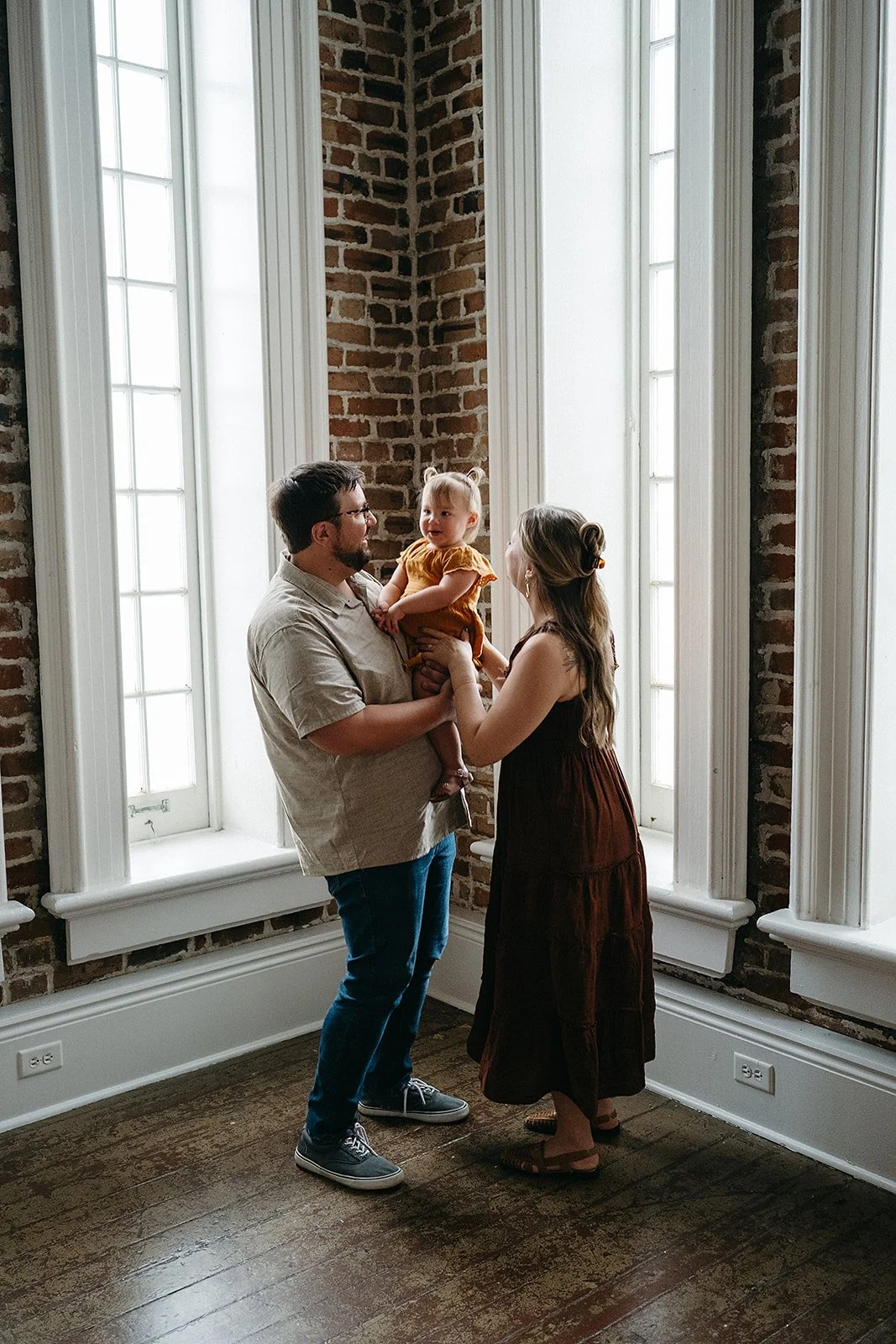 Family photo session at the Felicity Church in the Lower Garden District, New Orleans
