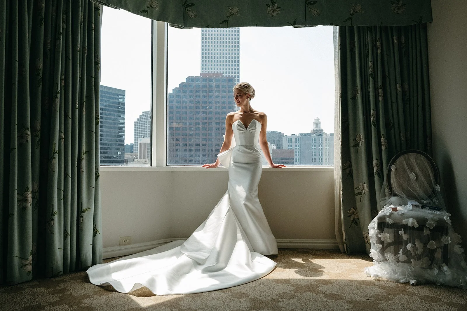 Bride in her wedding dress in the CBD New Orleans.