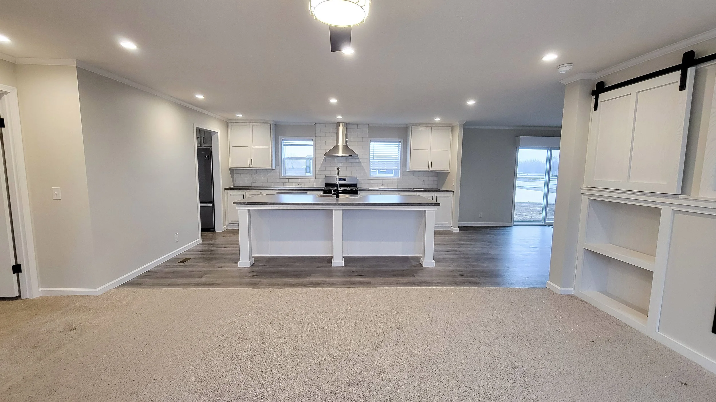 9-4147 Shalimar 1.jpg