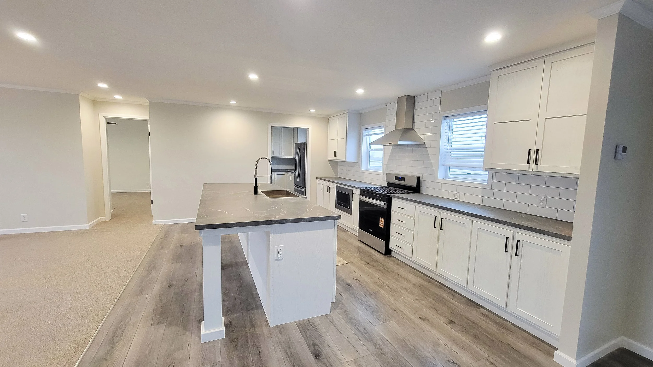 8-4147 Shalimar 2.jpg