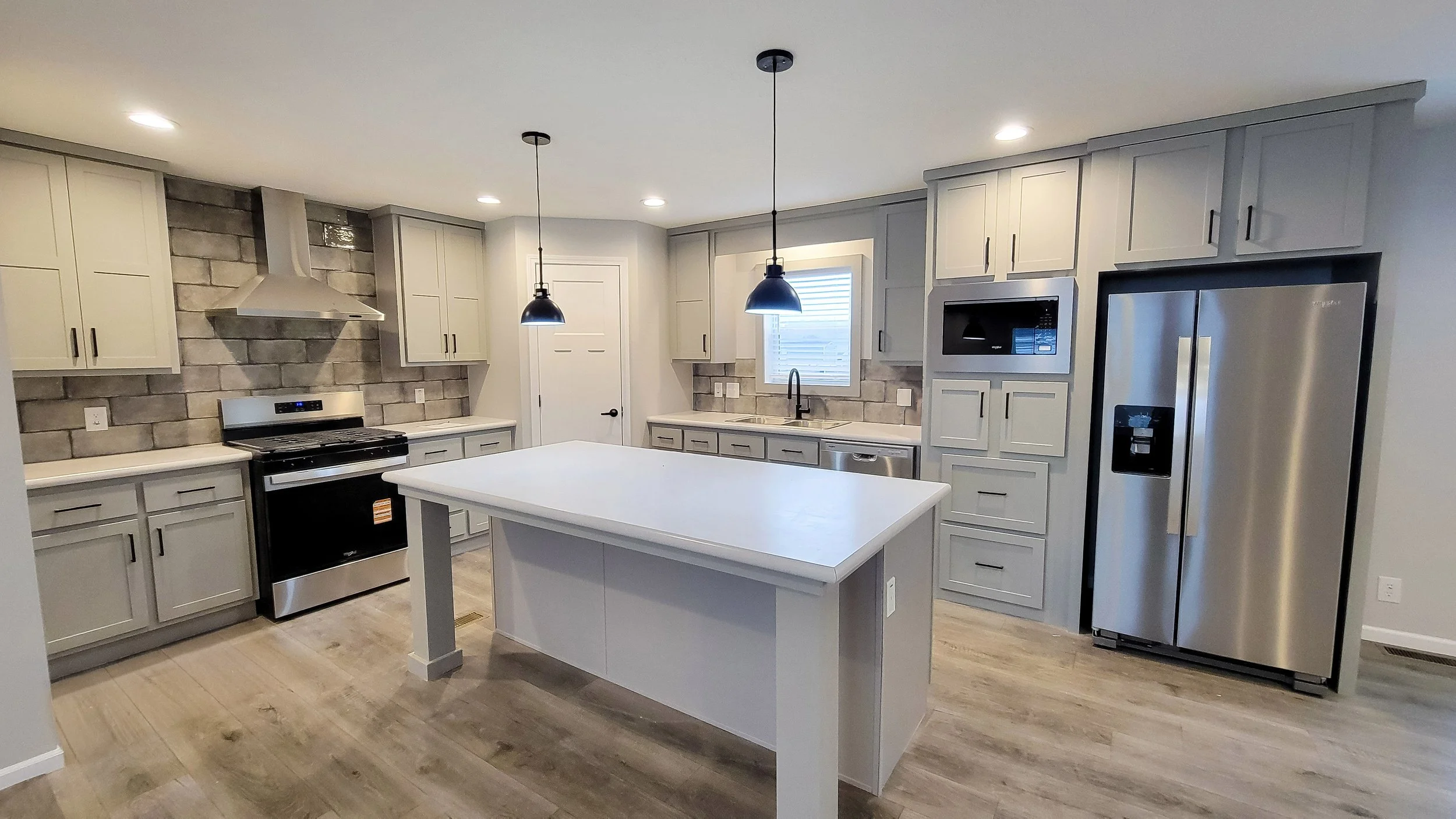 25-4170 Shalimar 6.jpg