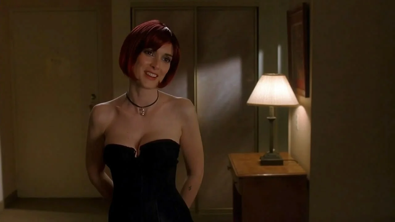 Winona Ryder - Sex and Death 101 - 1_2.jpg