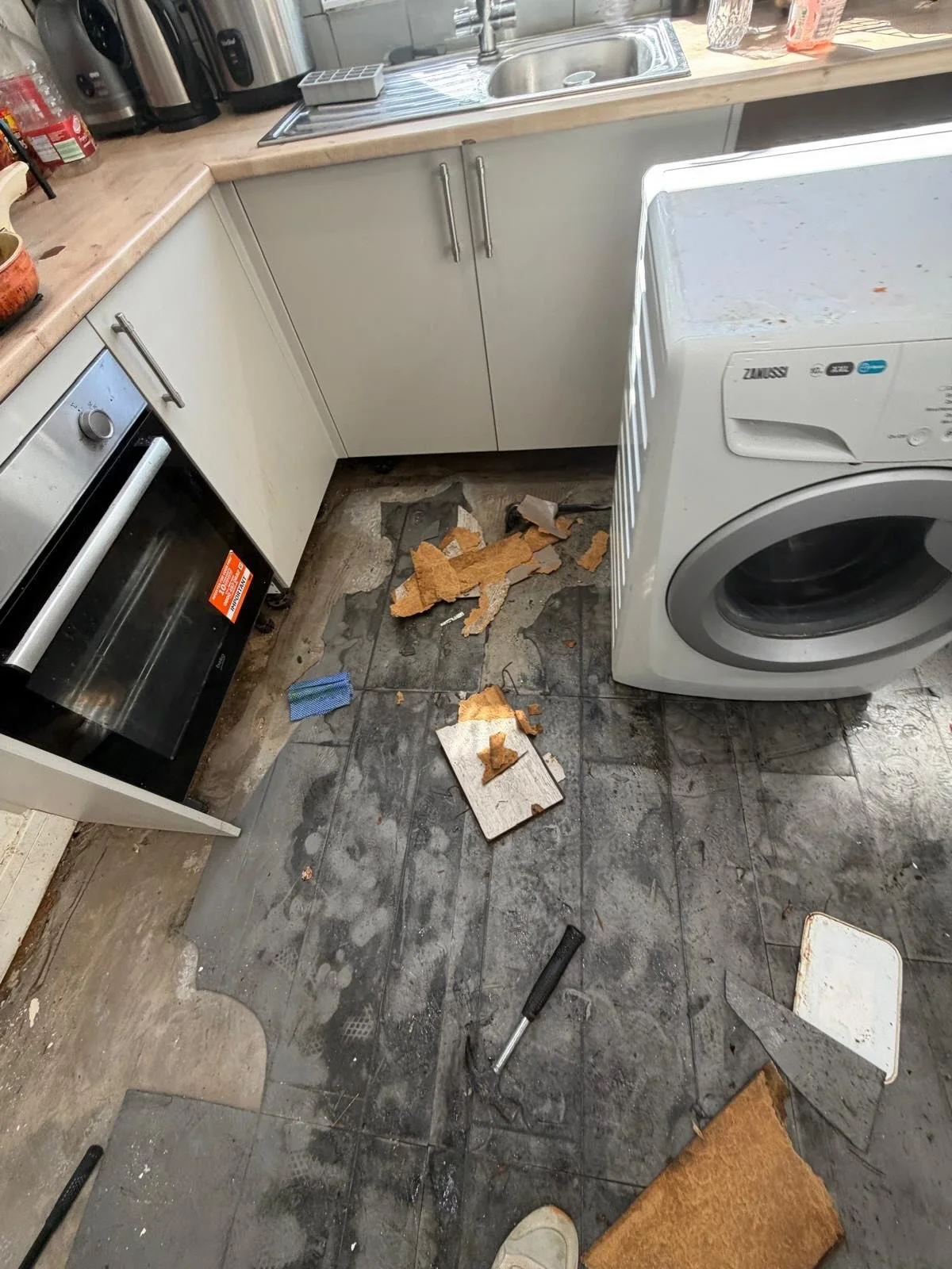 A leak might sound like bad news&hellip; but not this time 👌

What started as a water leak turned into the perfect opportunity for a brand new floor transformation 🔨✨

Safe to say the end result was worth it!

Sometimes the unexpected upgrades are 