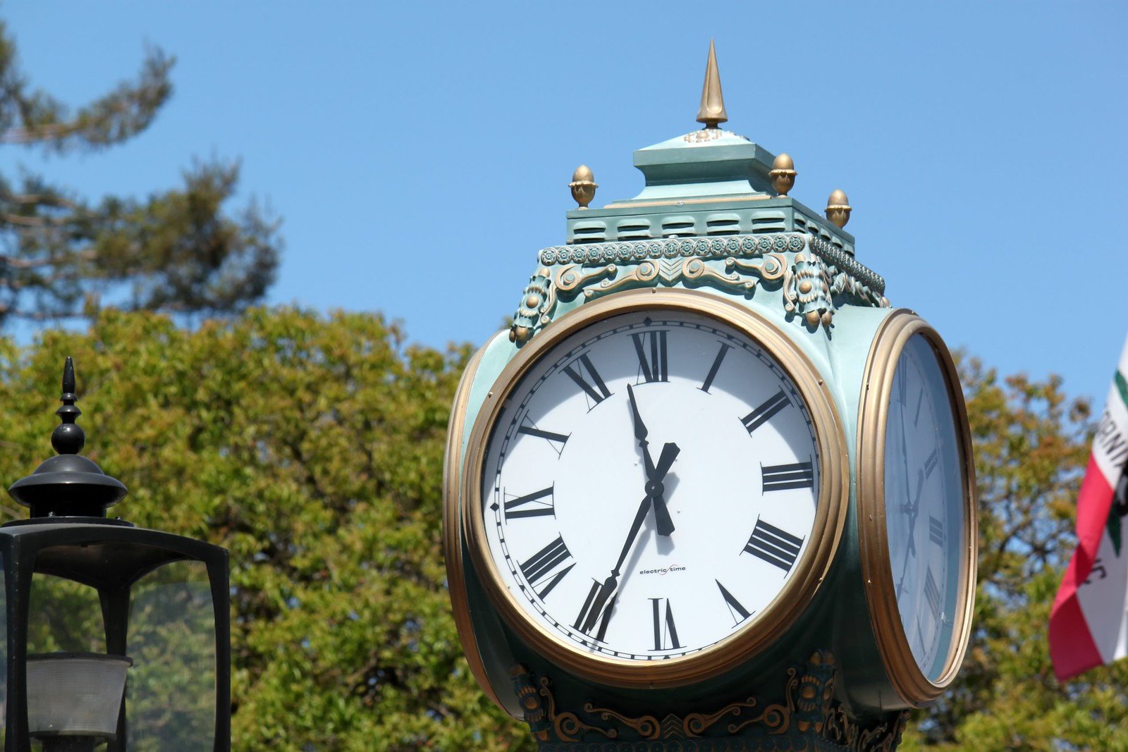 Los Altos Clock.jpg
