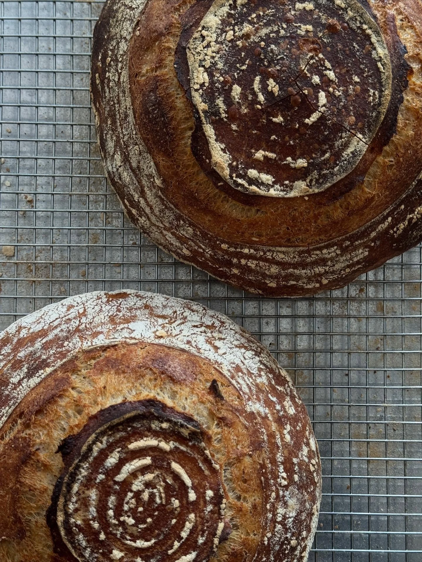 Fresh Sunday loaves🍞
