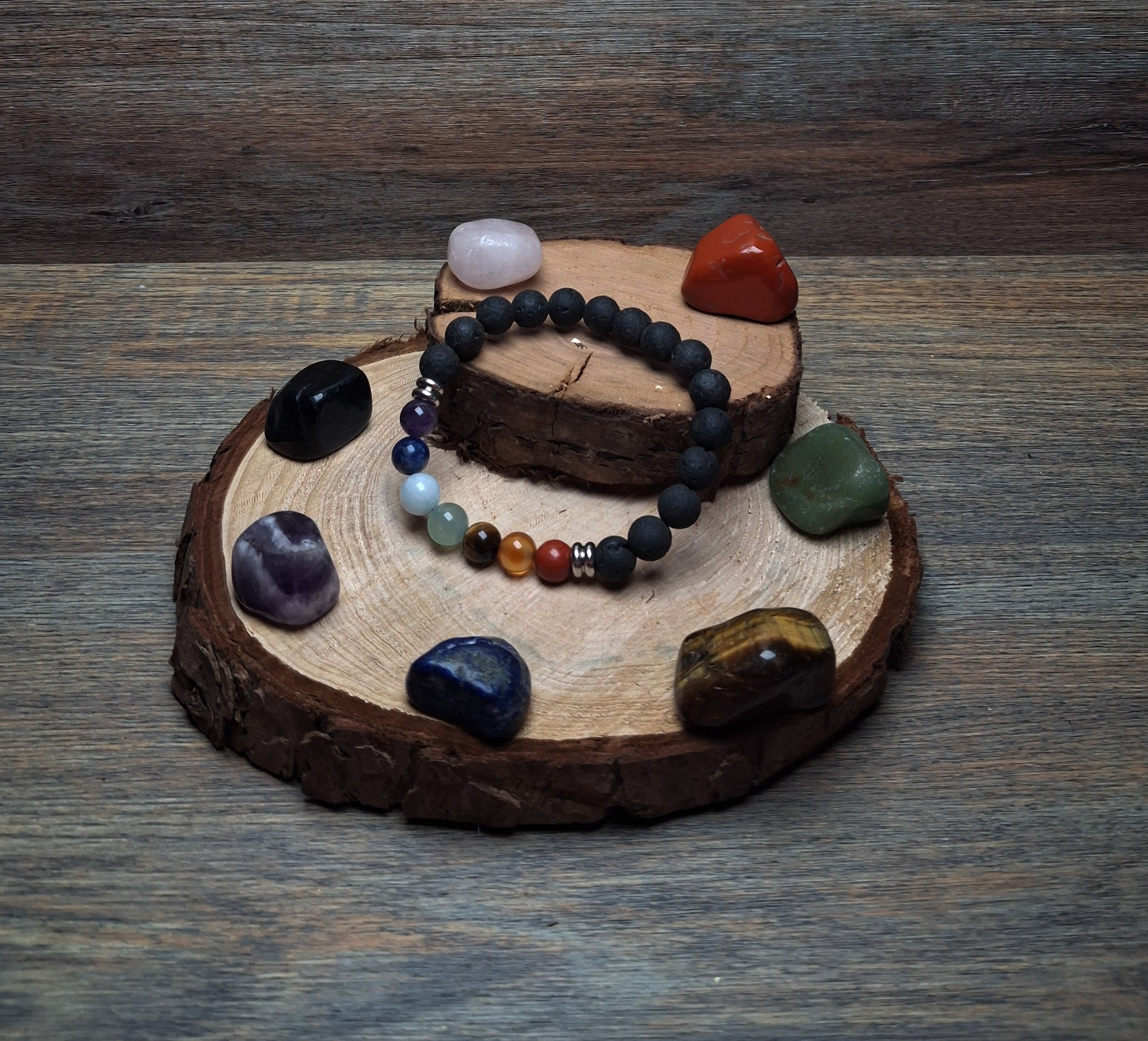 Bracelet Pierre de Lave 7 Chakras