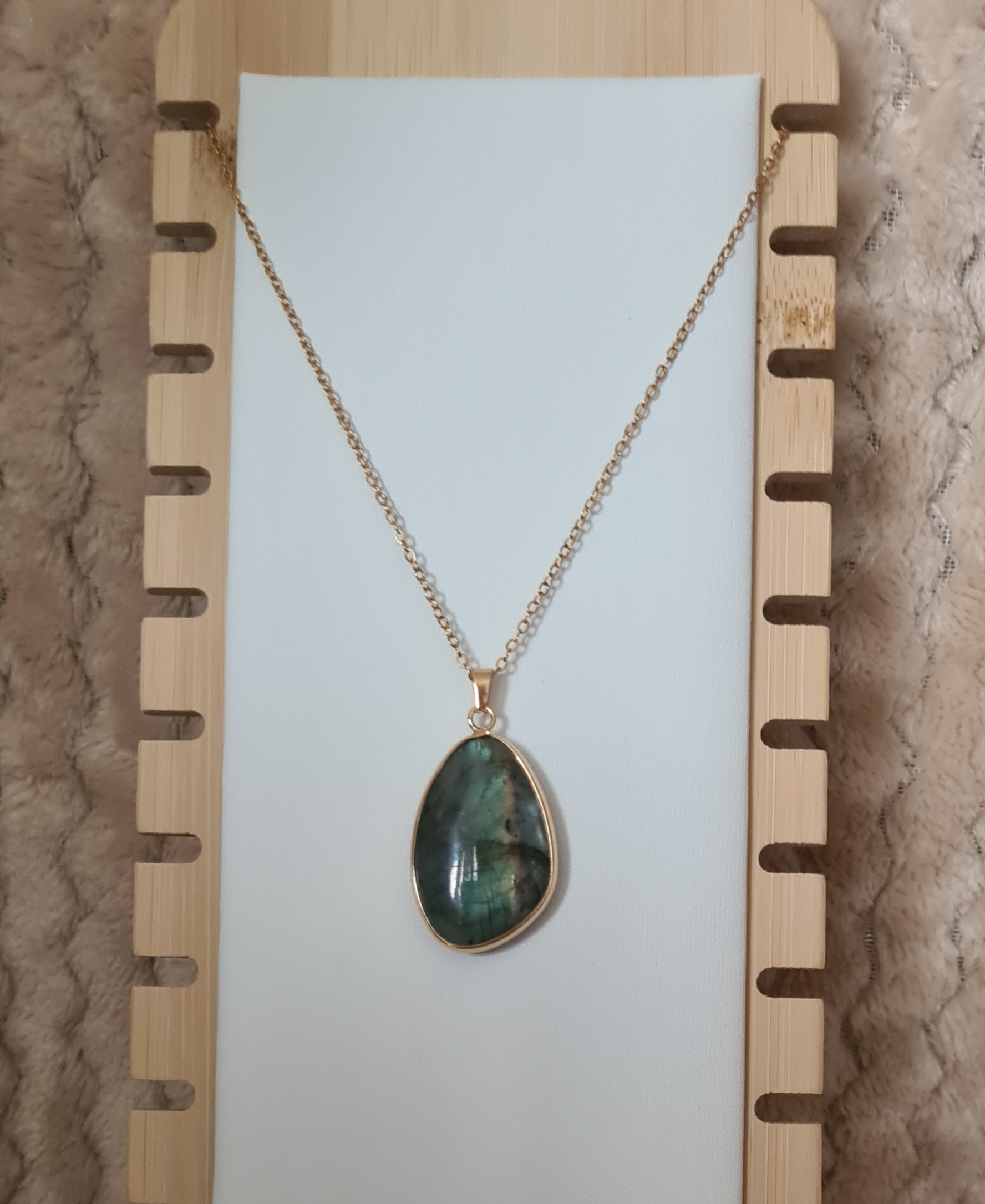 Collier "Lueur d'ovale" - Labradorite