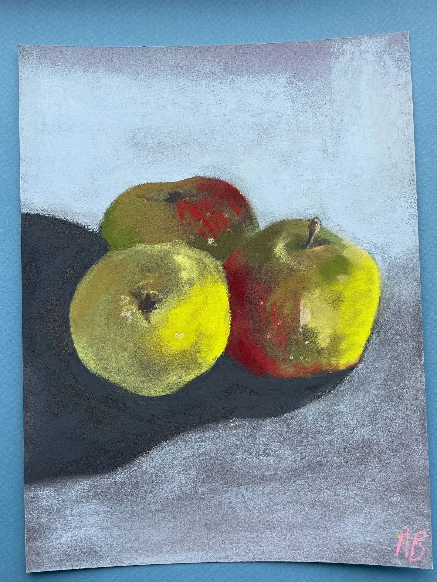 Windfall apples from the garden, stuck to the time limit using charcoal, pastel and pencil 🍎 now to make them into something 🥧 #3materialsdrawingchallenge #3materialsdrawingchallenge2025 #pastel #illustration #artwork