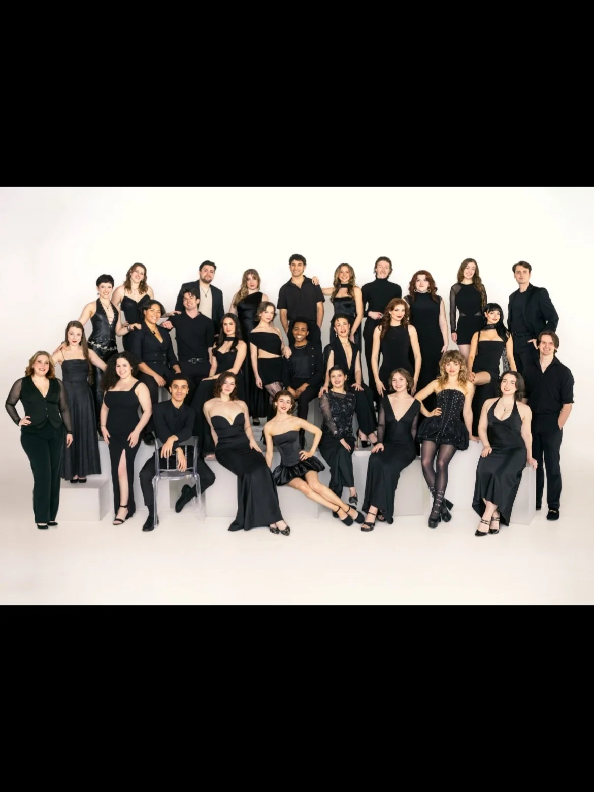 So much love for my class! 🖤🖤🖤

Can&rsquo;t believe we graduate in a month!

📸: @kjuraga and friends