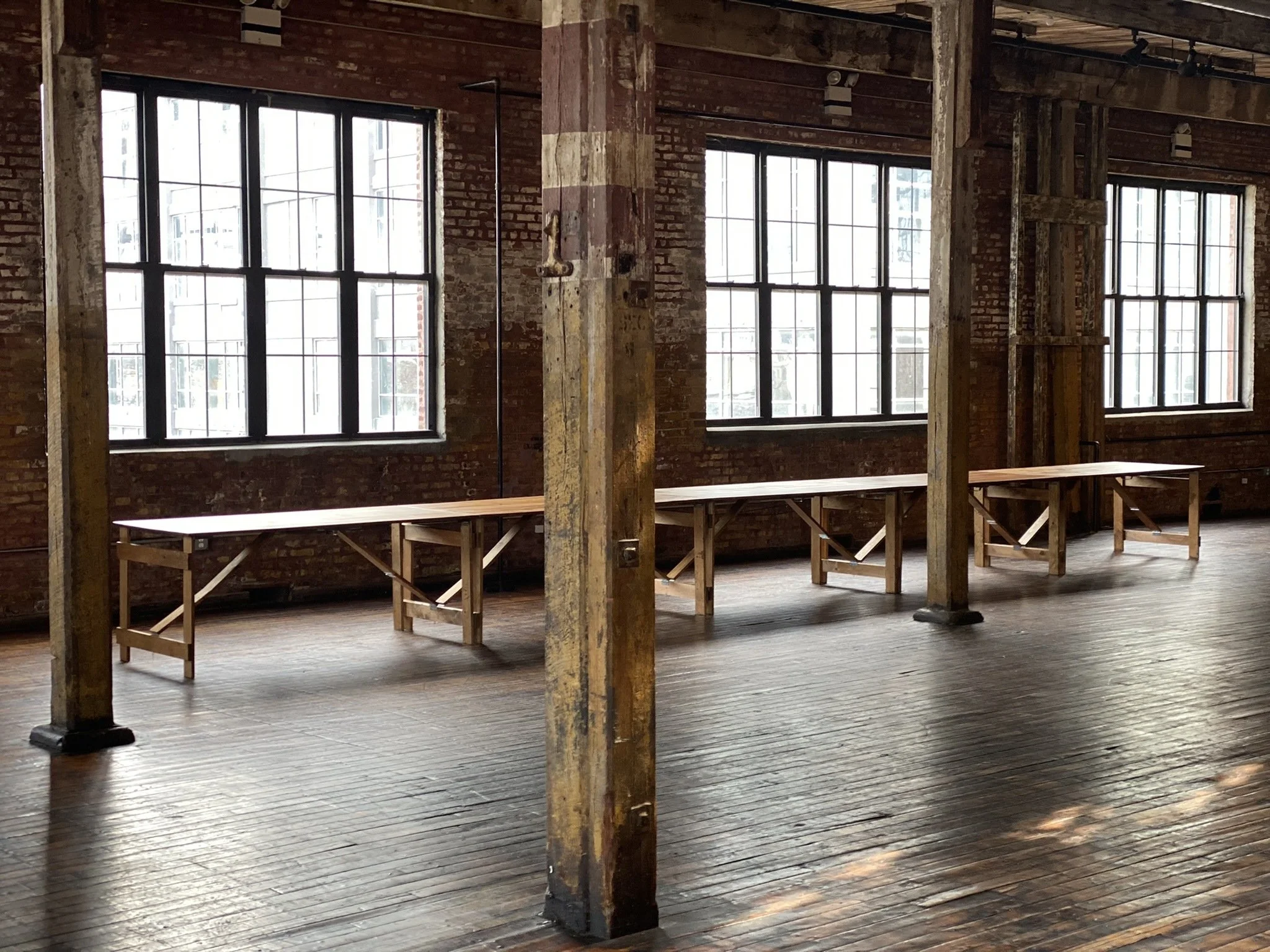 wdng-wedding-reception-banquet-dining-tables-at-greenpoint-loft-brooklyn-02.com.jpg