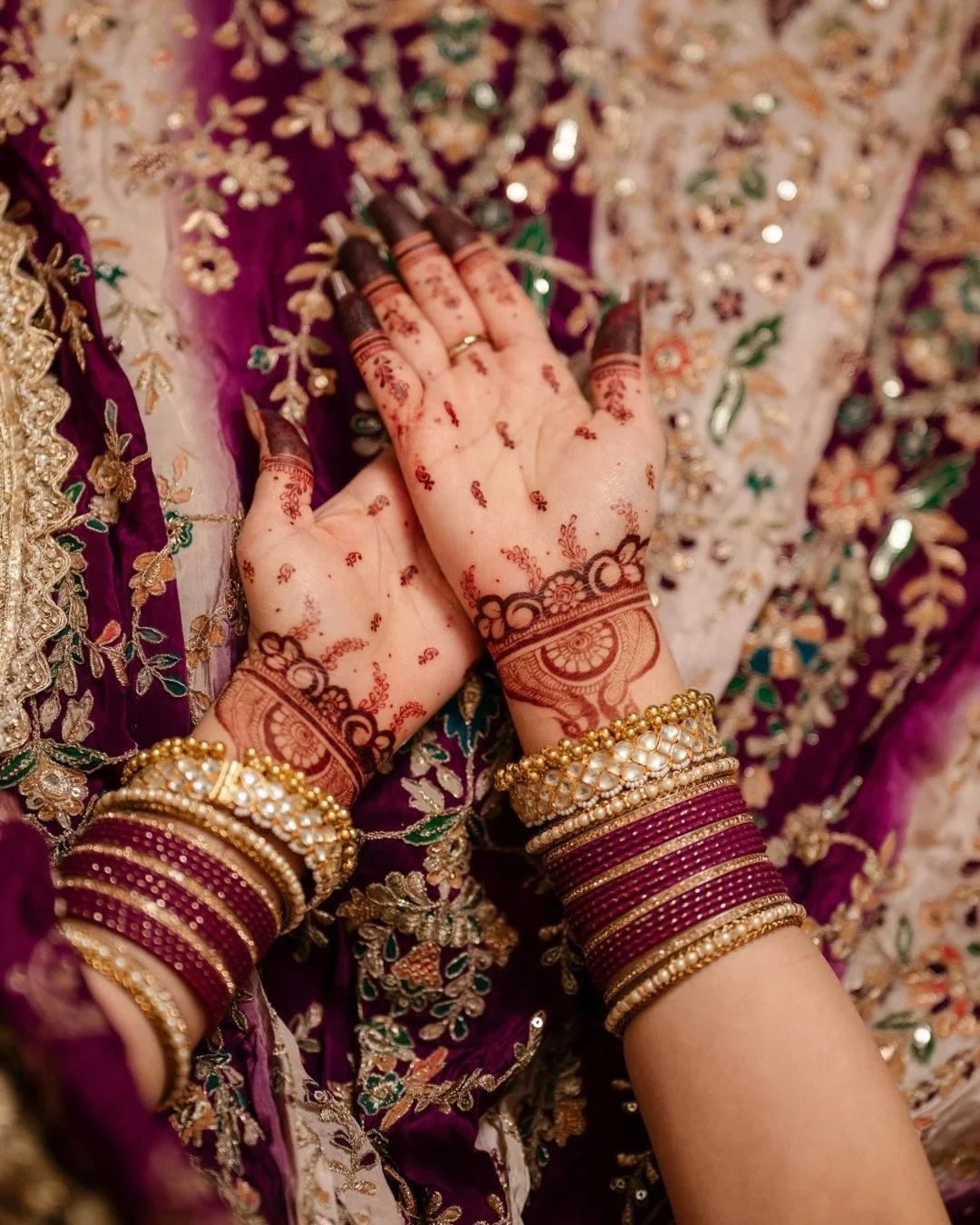 💜

Hair &amp; Makeup beautifully done by: @hennabyrajdhillon 
Intricate henna artistry by: @arj_purva_yyc 
Stunning outfit by: @nanak_emporium 
Beautiful decor by: @maahisdecor 
Jewelry: @lush.jewelrystudio 
Captured by: @5ab_studio