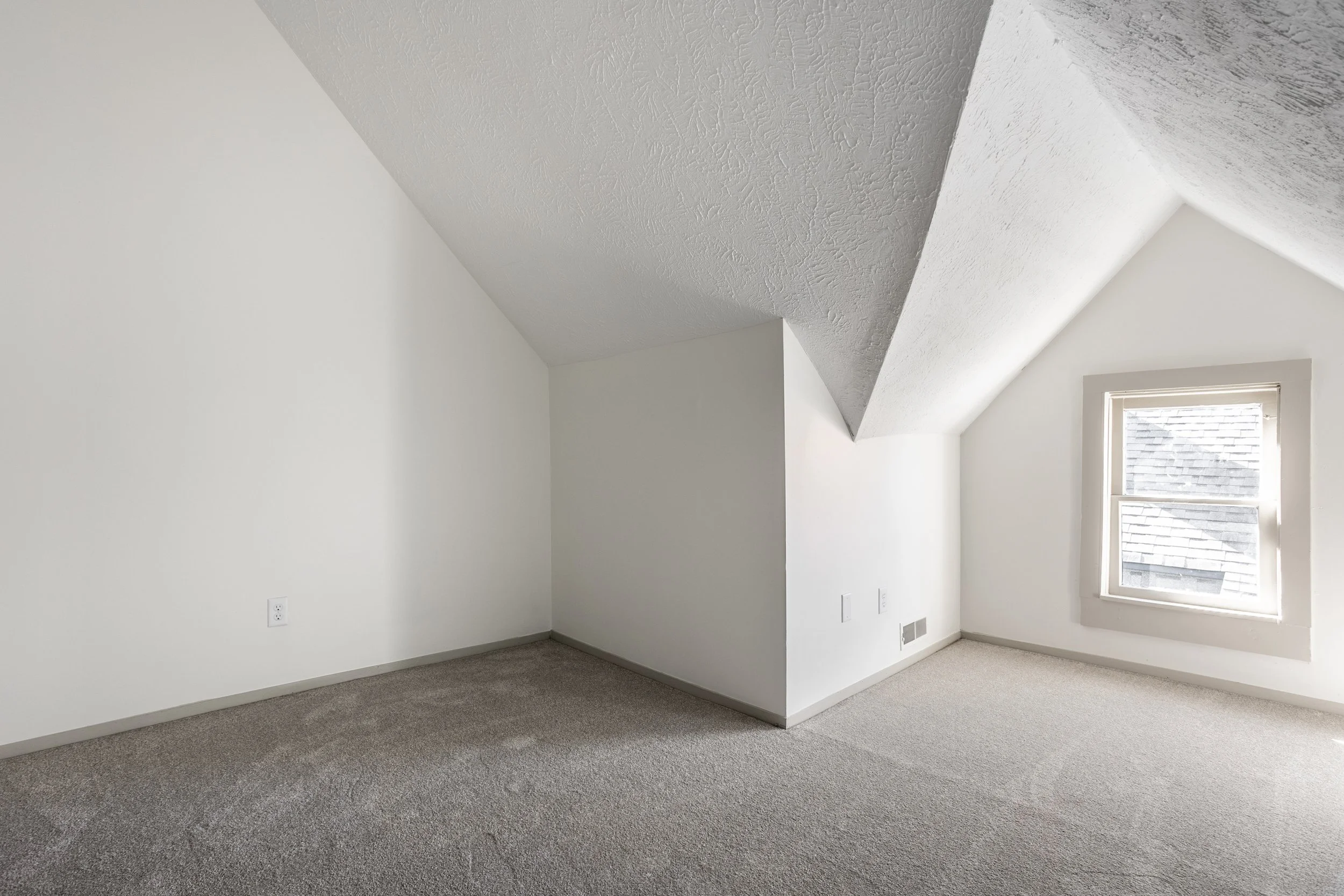 37-1906 N New Jersey St.jpg