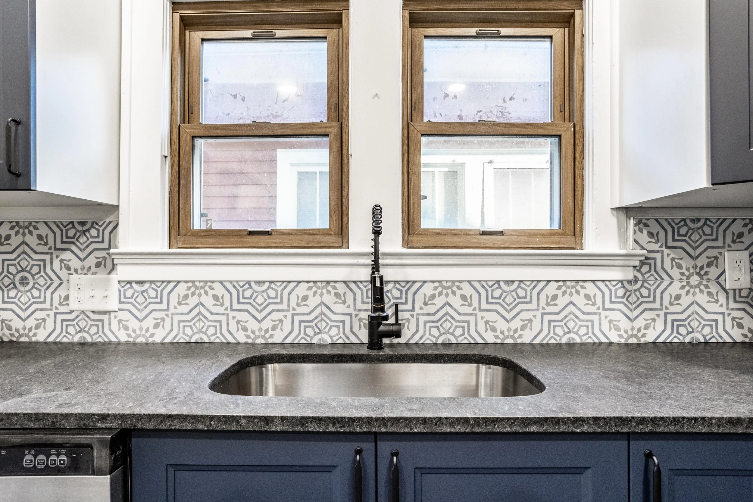 13 - 920 N Chester Ave.jpg