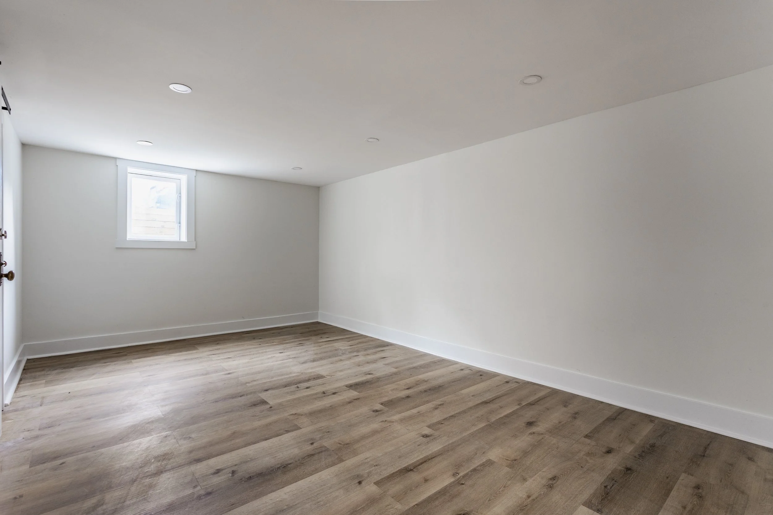 22-1710 N Irvington Ave.jpg