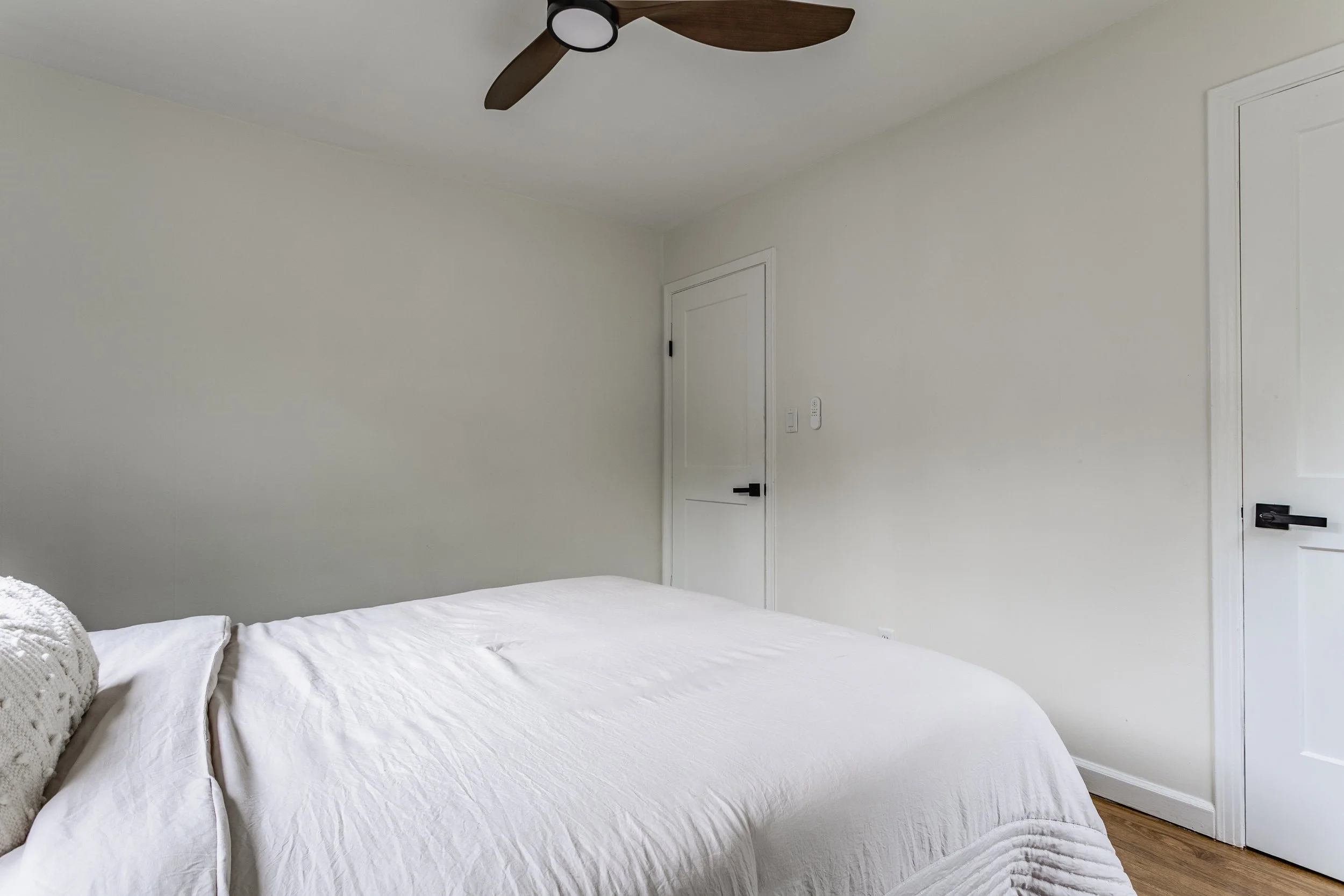 18-1710 N Irvington Ave.jpg