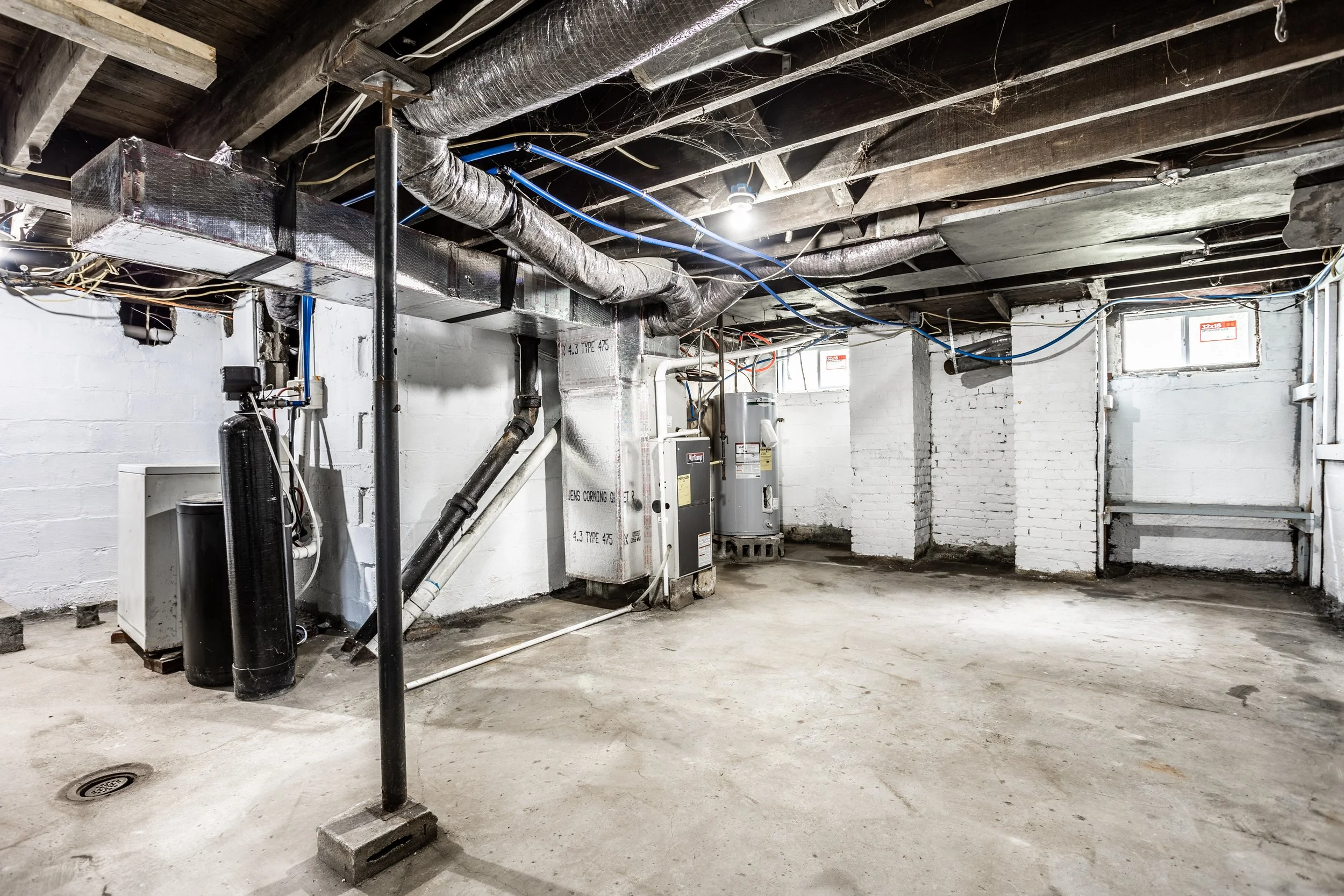 33-101 N Drexel Ave.jpg