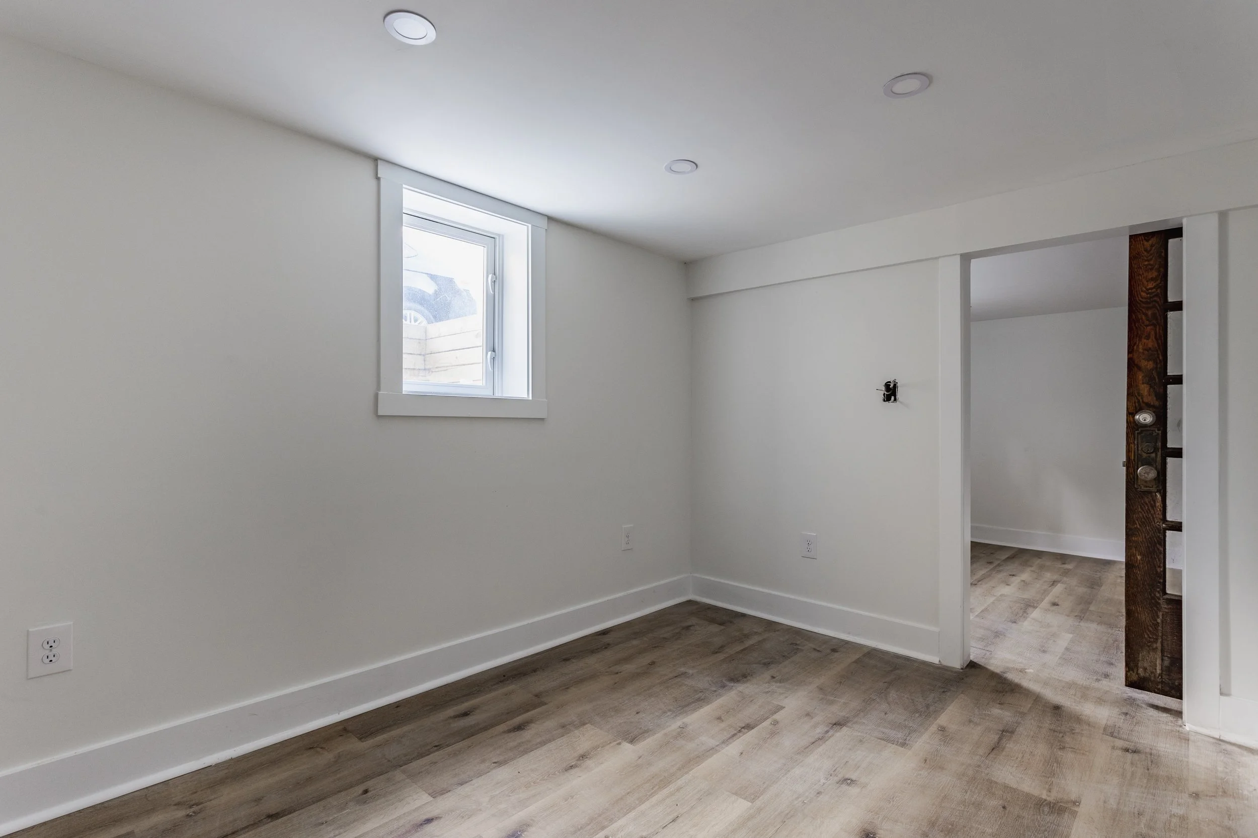 25-1710 N Irvington Ave.jpg