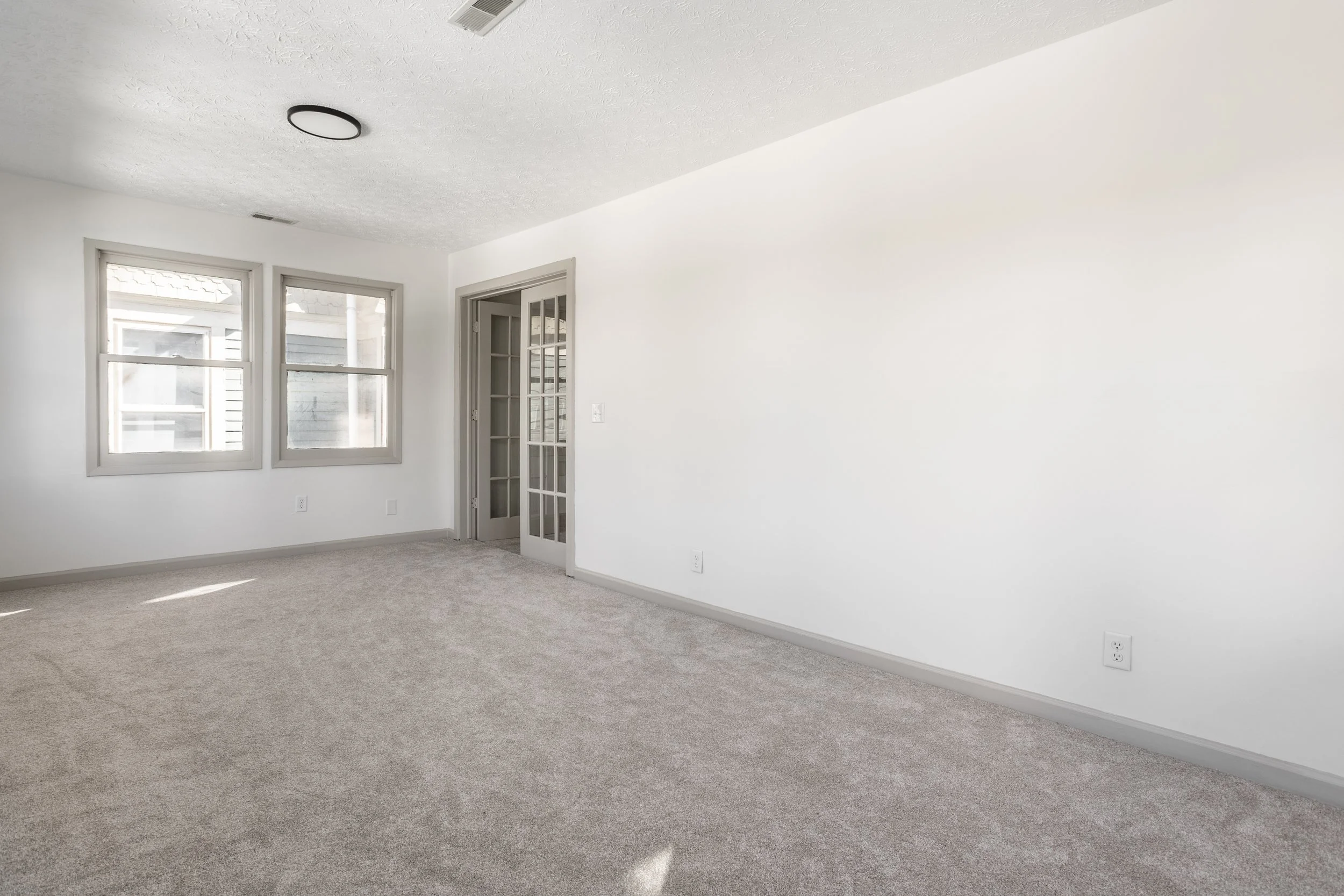 32-1906 N New Jersey St.jpg