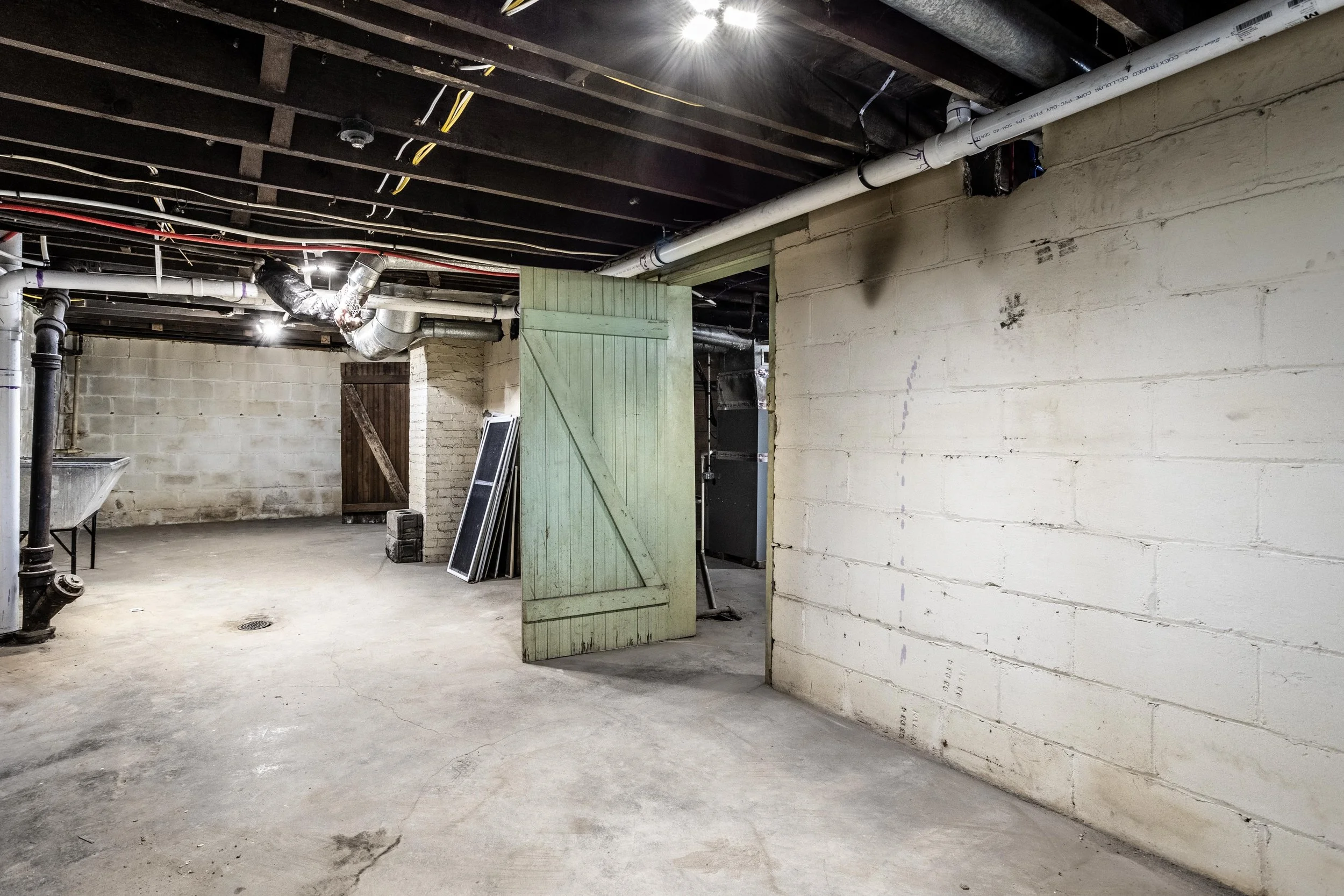 26 - 920 N Chester Ave.jpg