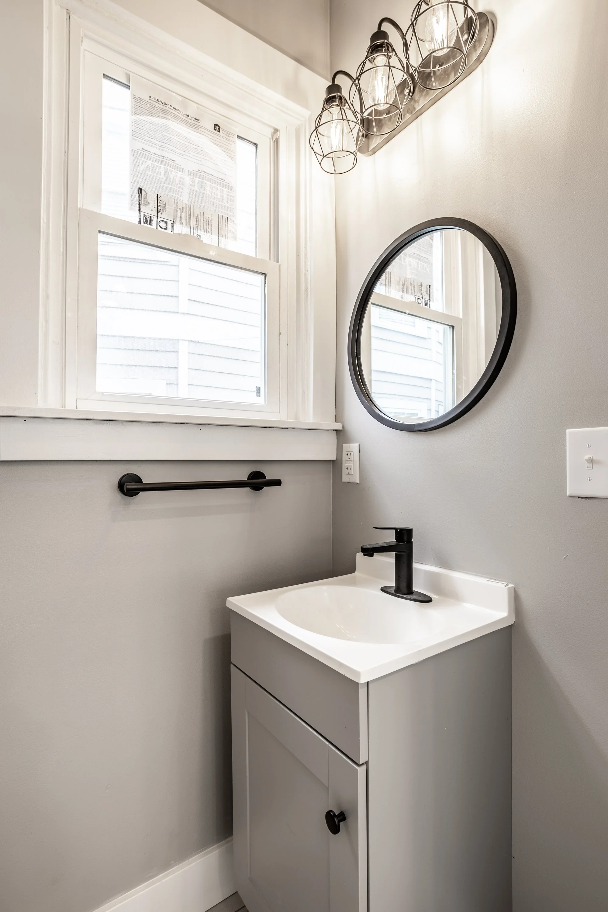 24-101 N Drexel Ave.jpg