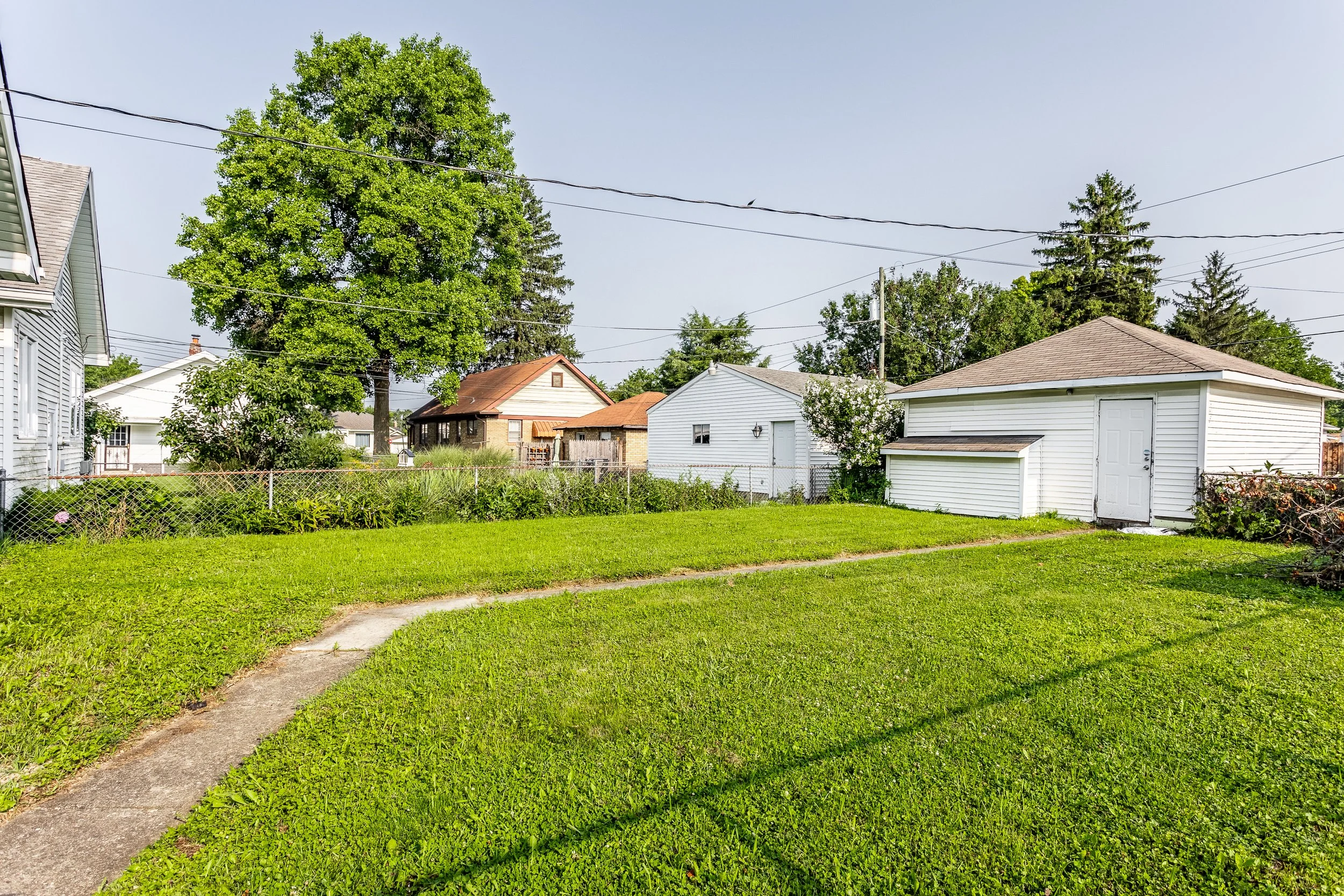 36 - 5020 E 11th St.jpg