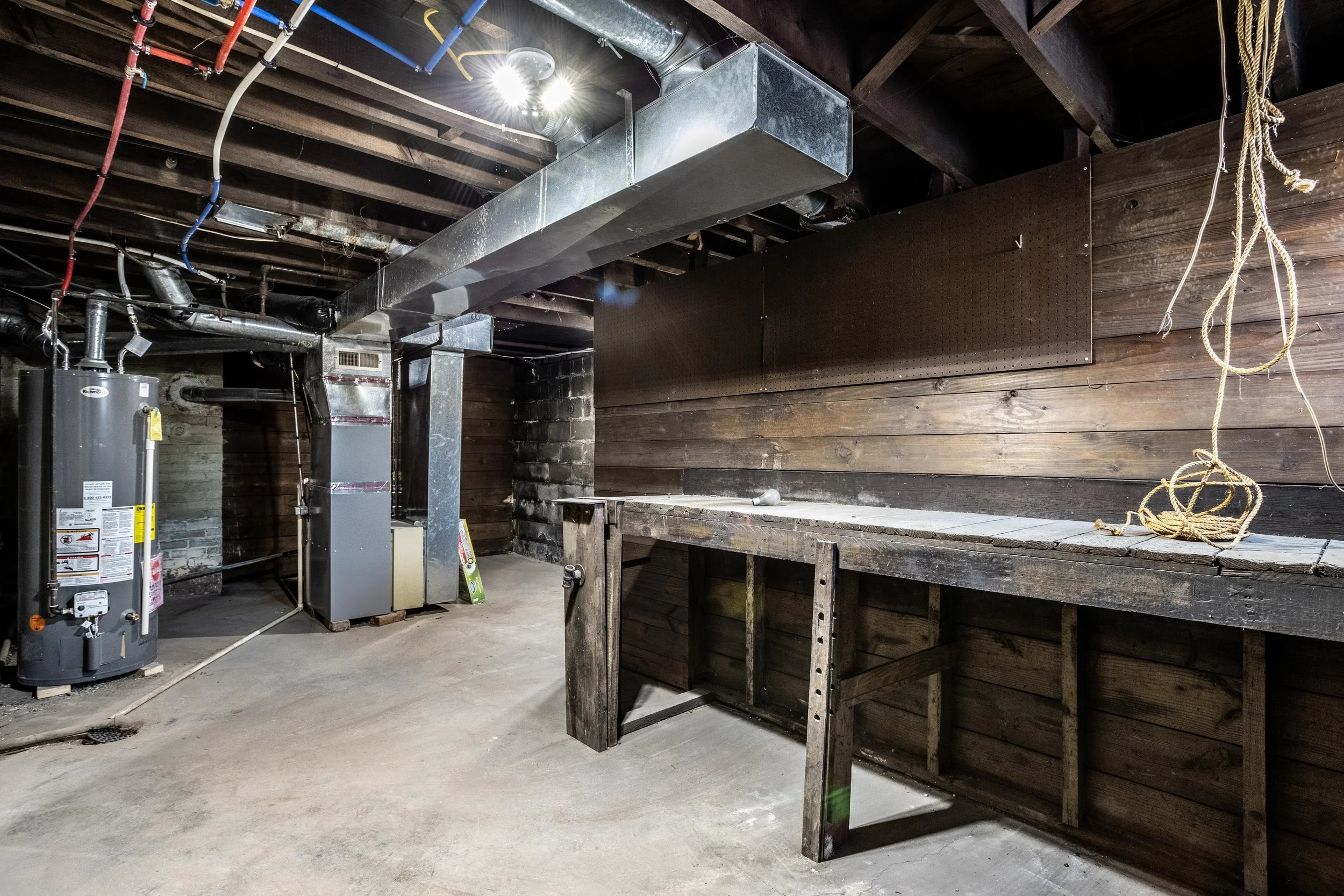 27 - 920 N Chester Ave.jpg