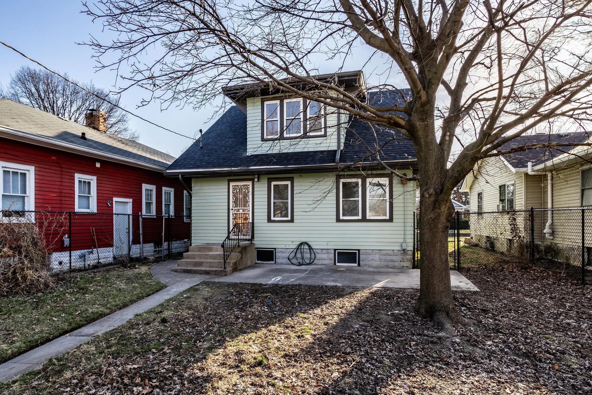 33 - 920 N Chester Ave.jpg