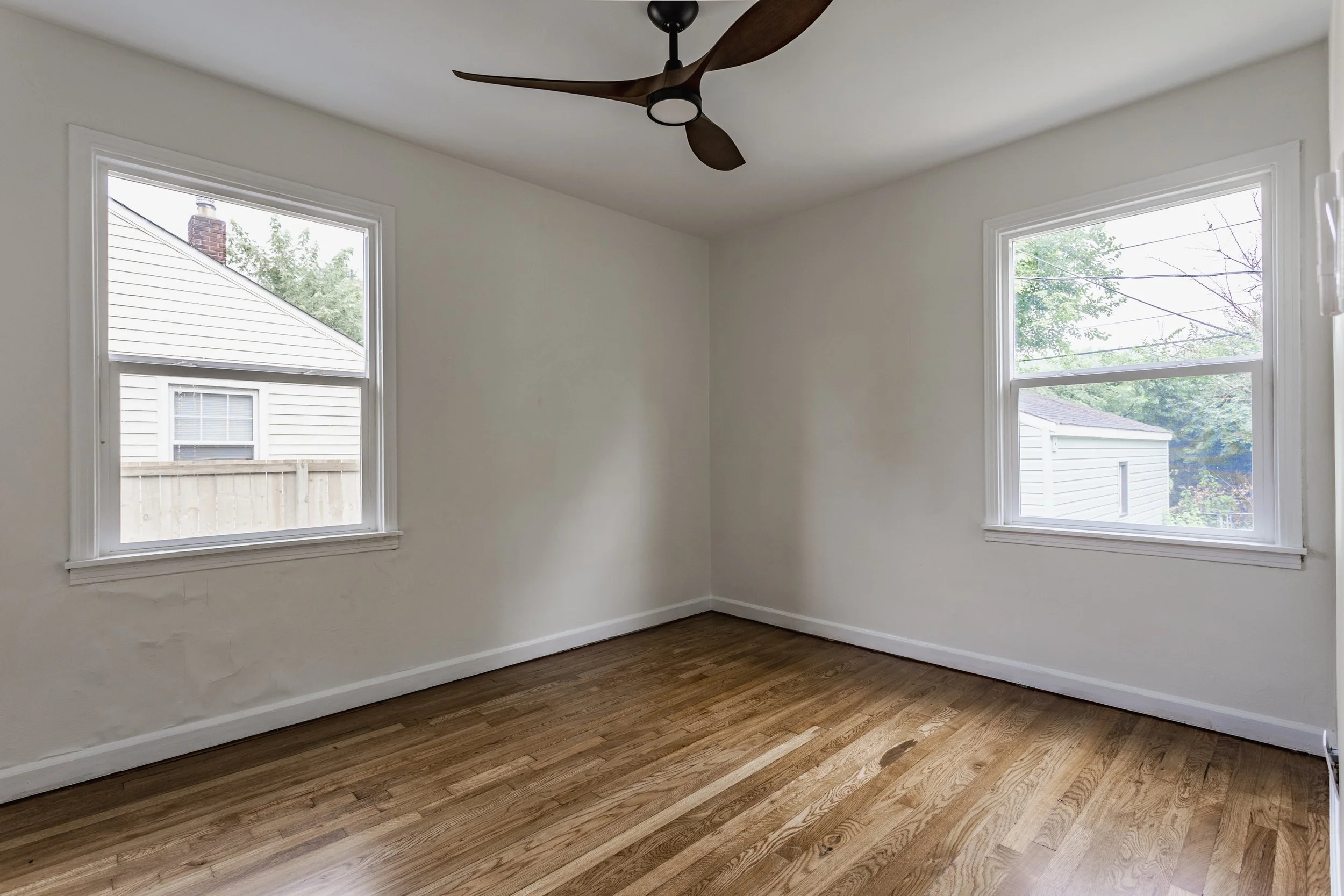 19-1710 N Irvington Ave.jpg