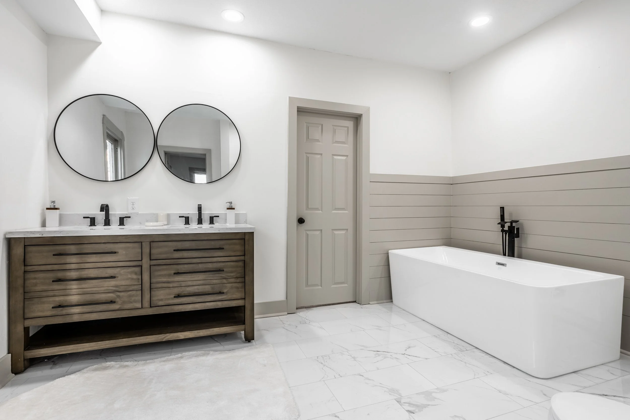 49-1906 N New Jersey St.jpg