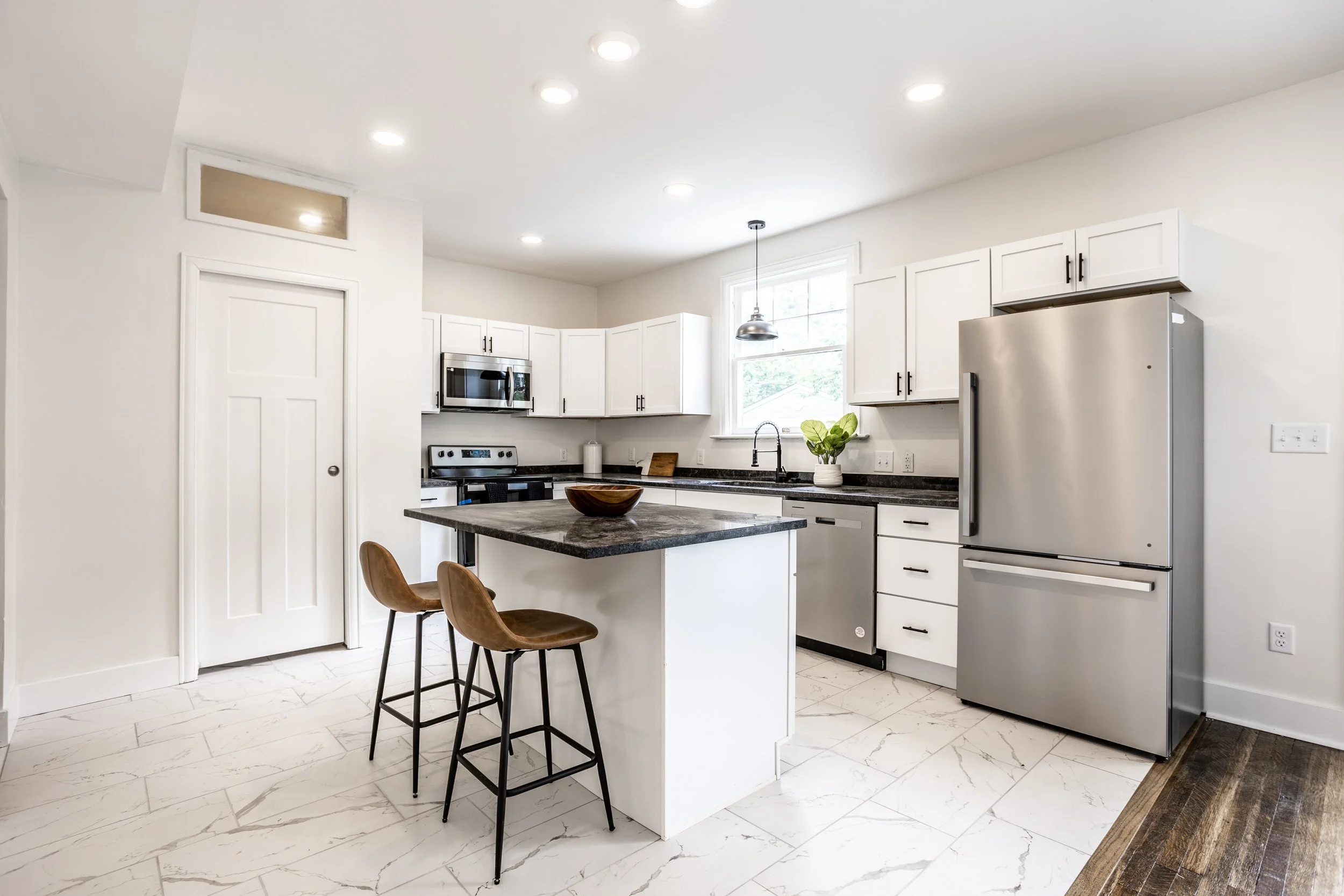 17-101 N Drexel Ave.jpg