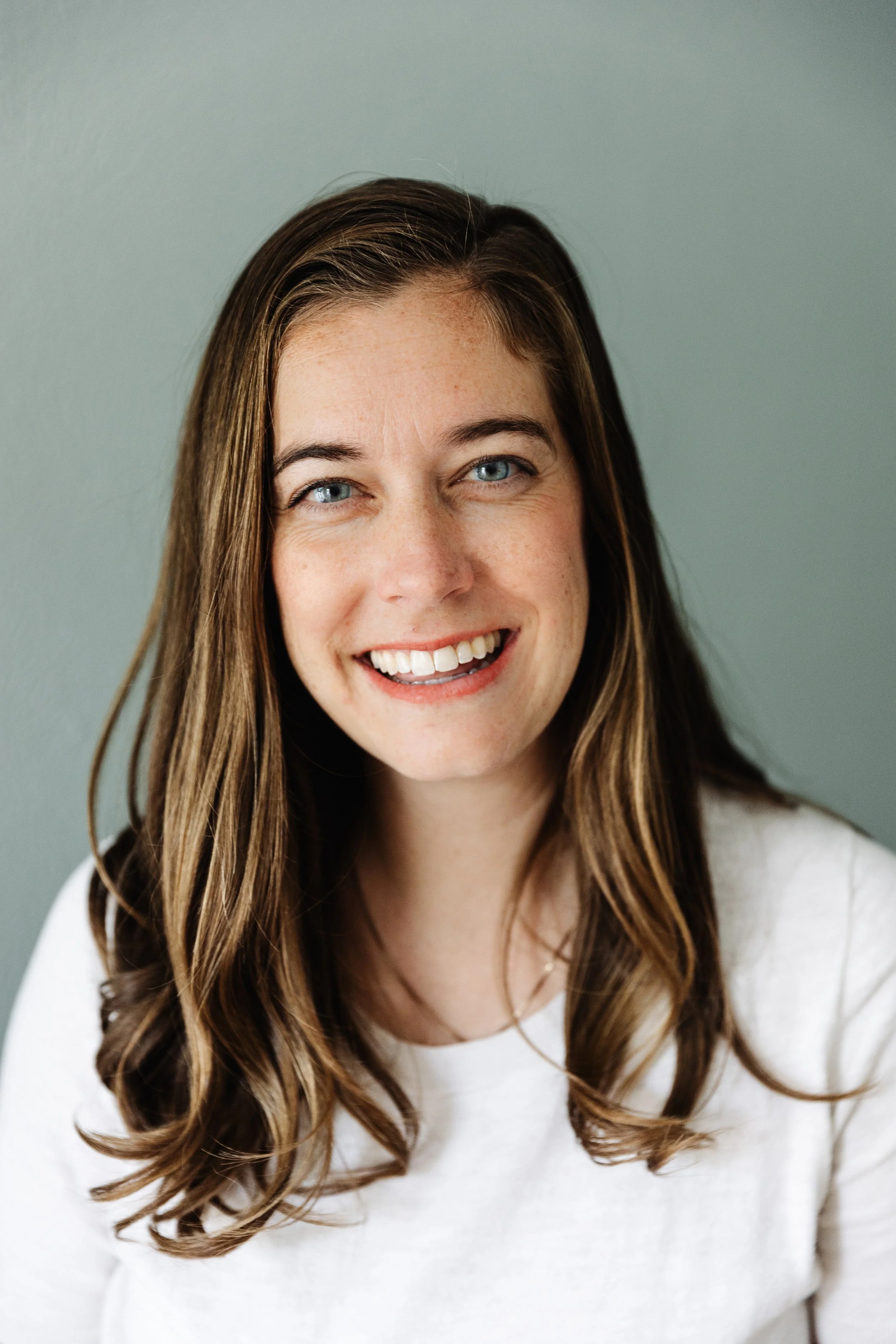 Kate Jones - 1:1 Coach + Group Facilitator 