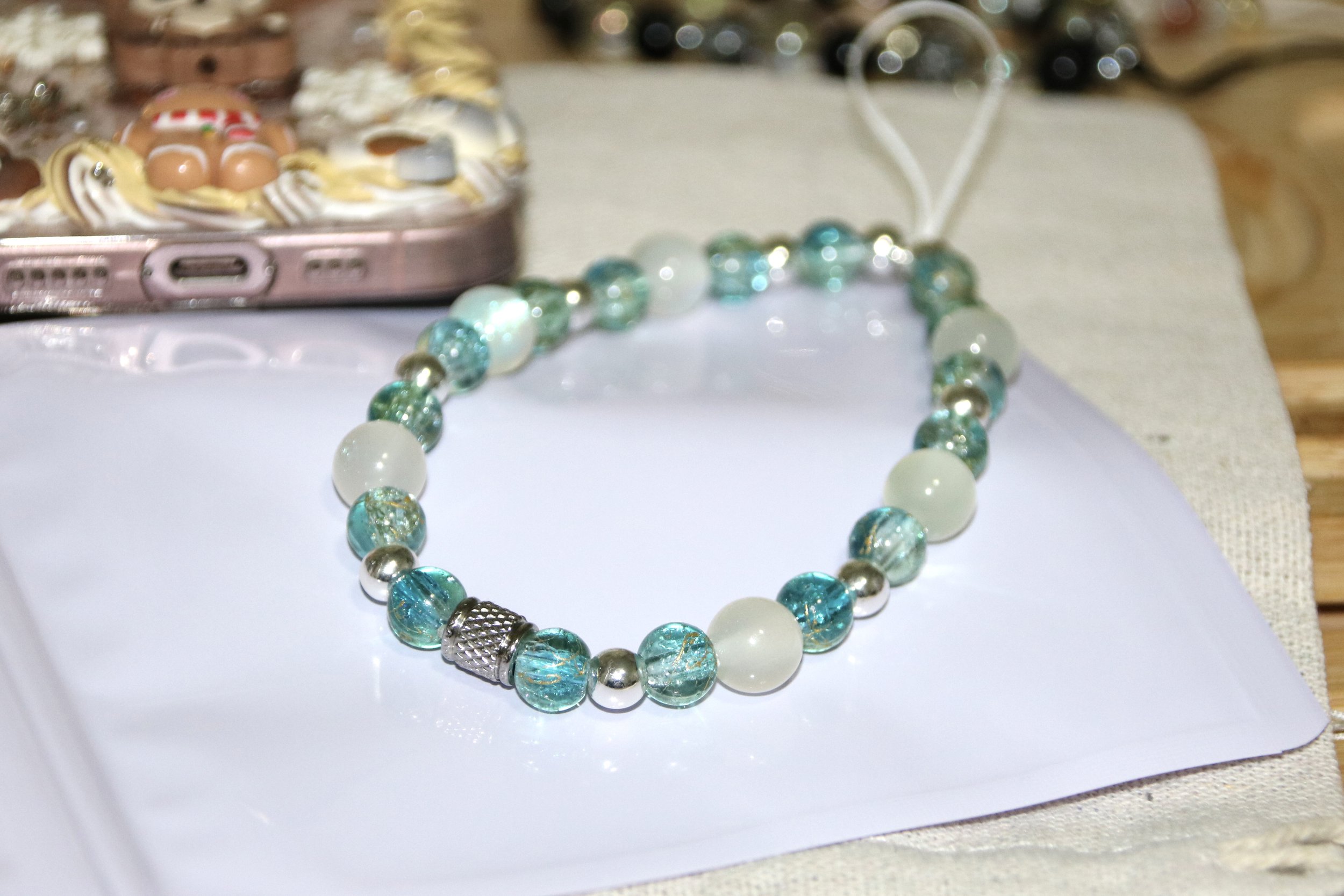 Bijou de téléphone (UV)