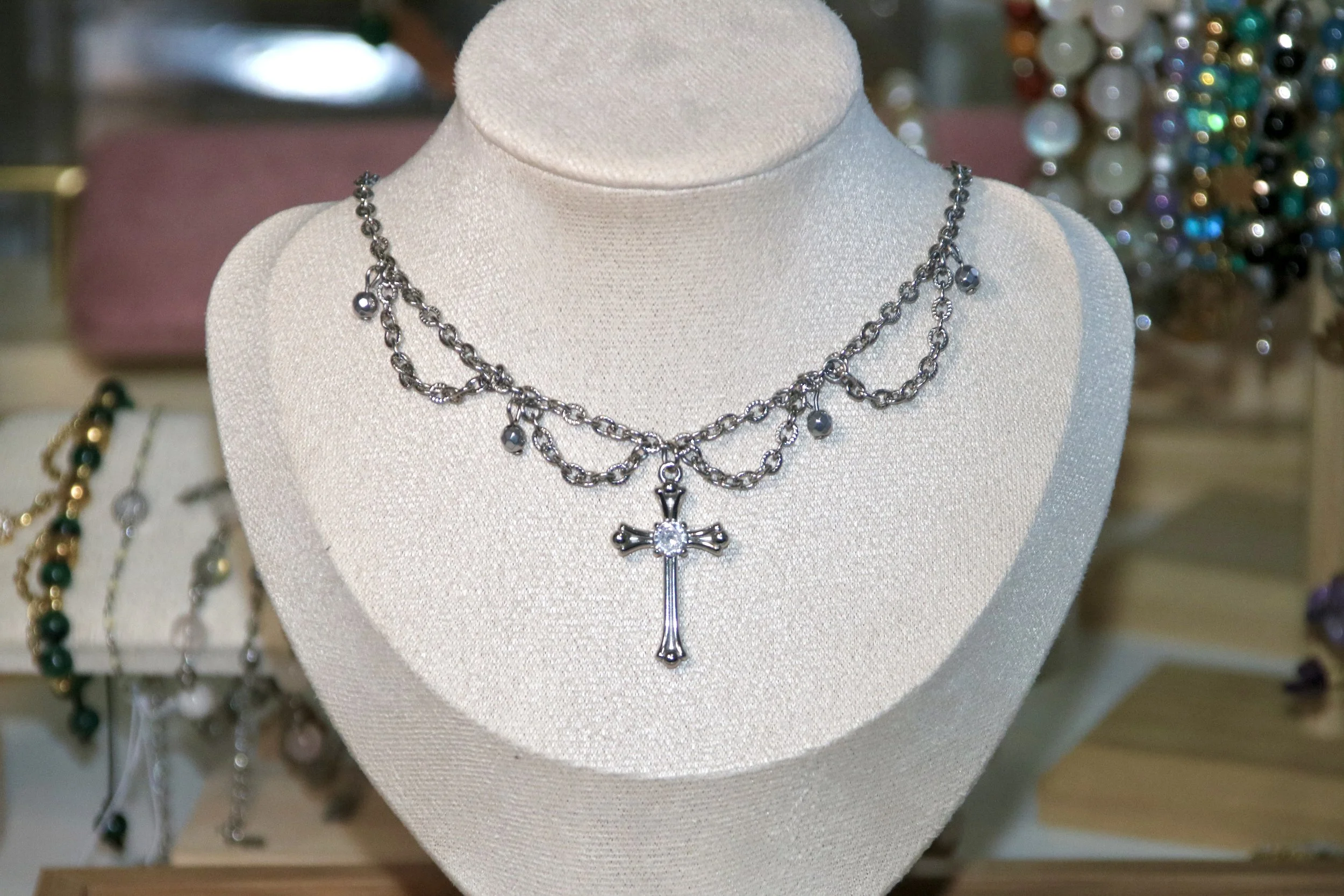 Collier croix et hématite argenté
