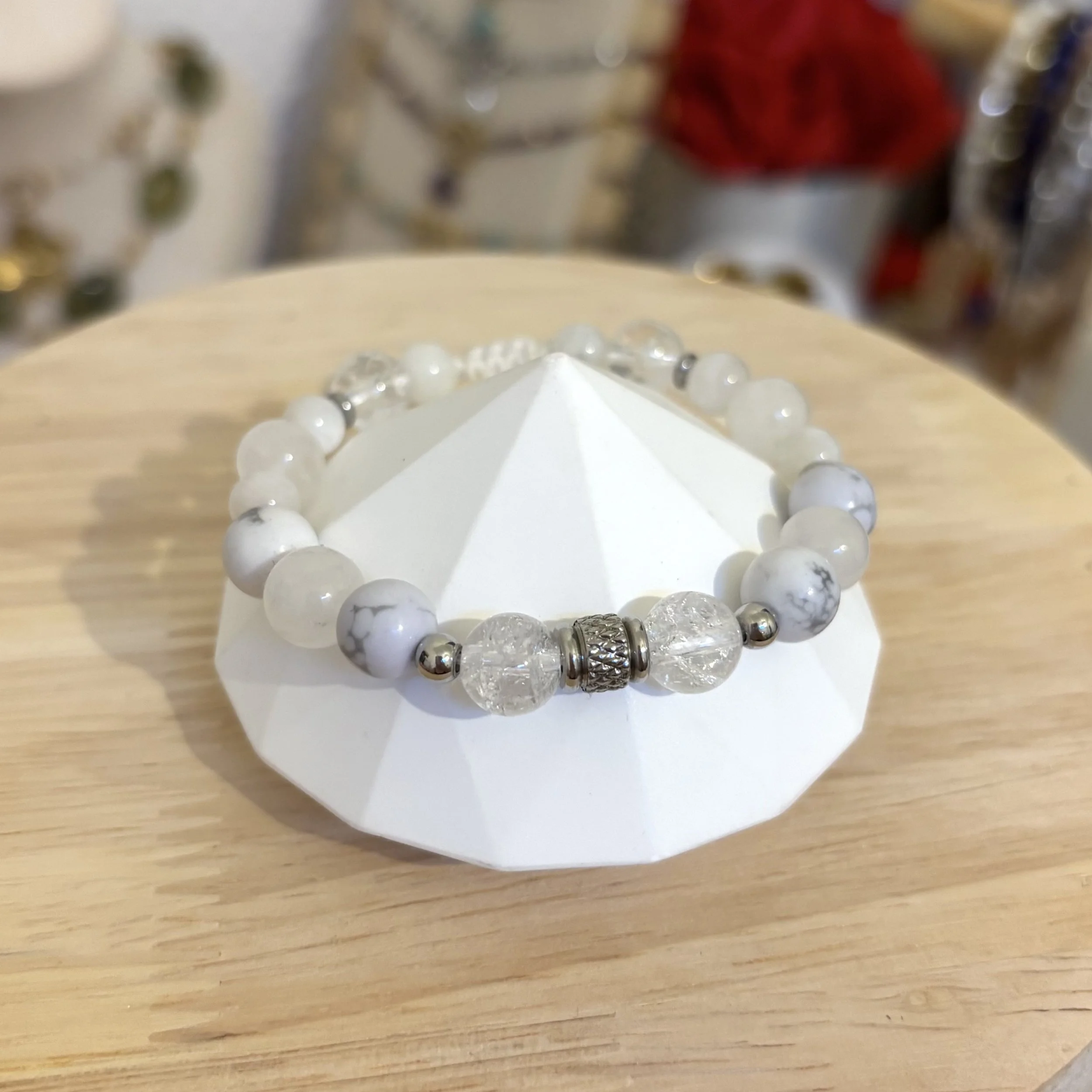 Bracelet - Cristal de roche, howlite et pierre de lune