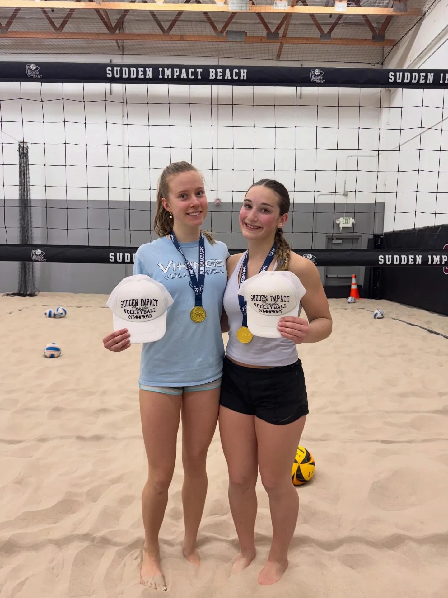 Congrats to our May 2nd double qualifier winners!! 🥇

U16 
1st - Courtney Deresh/ Audrey Iseminger 
2nd - Ella Iseminger/ Madeline Silvers 
3rd - Liv Adams/ Olivia area i is
4th - Ava Burton/ Molly Yoshino

U14
1st - Maya Mueller/ Kiana Razmpoosh
2n