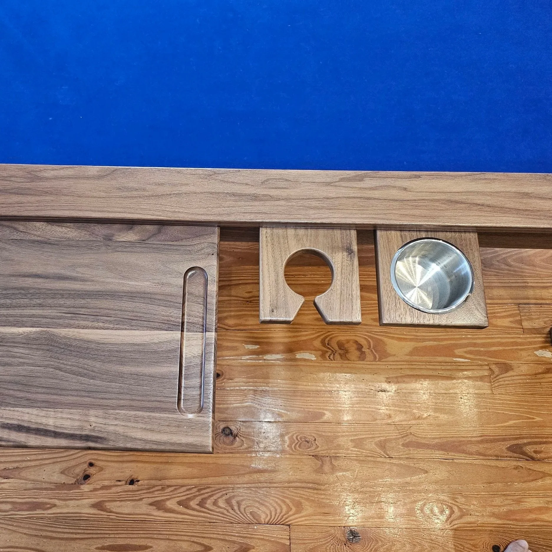 Game table accessories attached to the magnetic game rail