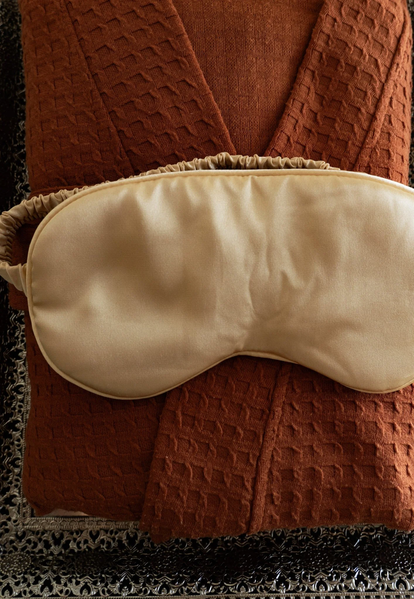 Robe_Orange_Gold_ Mask
