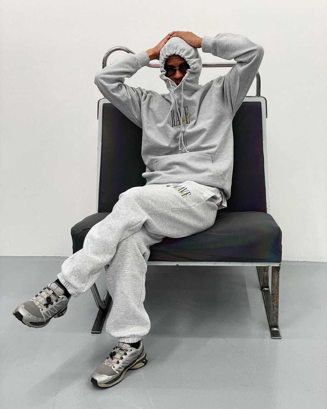 @raveskateboards - Dispo au shop et sur www.2ndchapter.fr.jpg