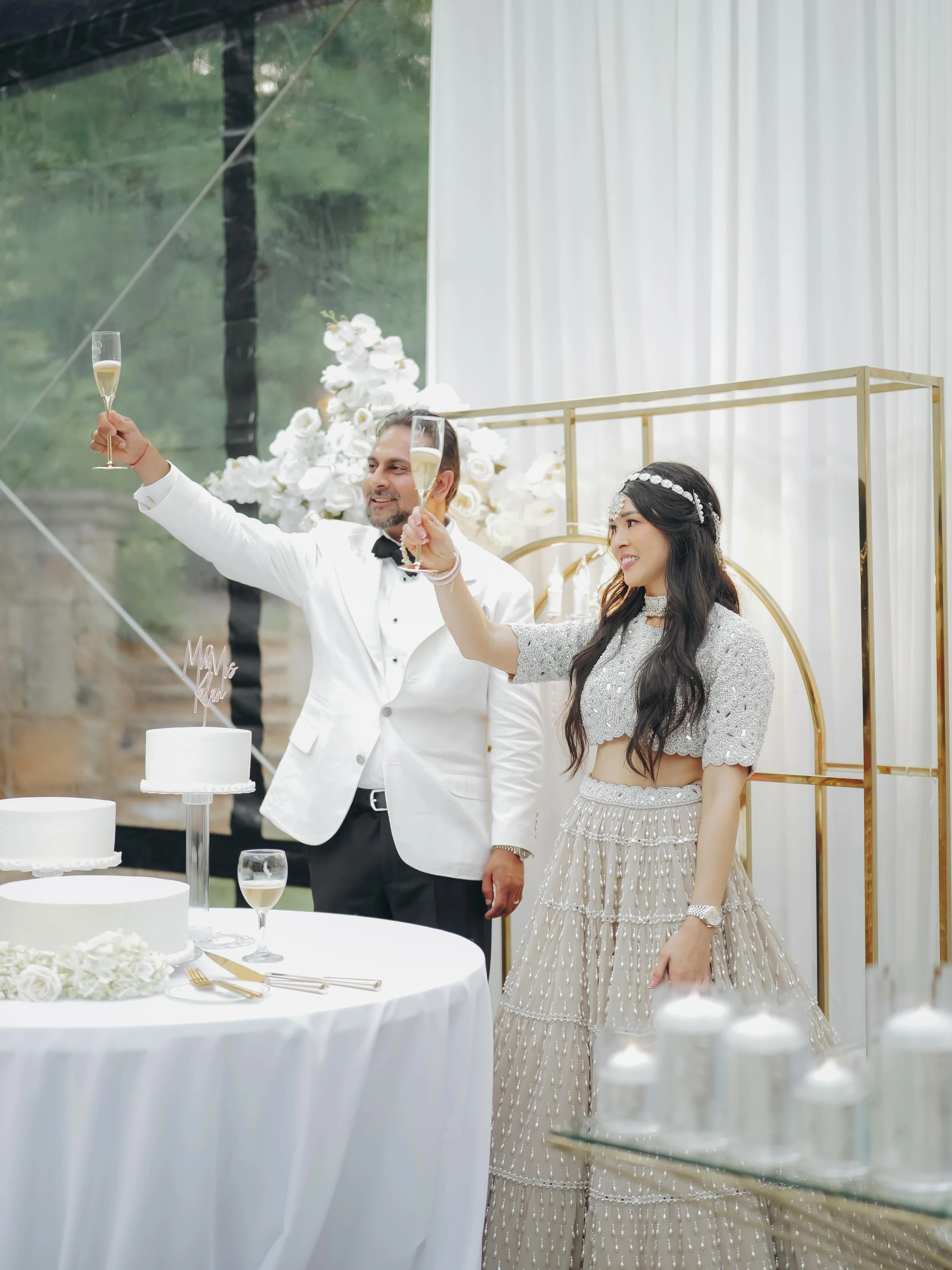A love story brought to life through timeless moments and beautiful details. 🤍

🏛 Venue: @lions_gate_estate
📸🎥 Photo &amp; Video: @cinesparkwed
📋 Planning: @tablefortuevents
✨ D&eacute;cor &amp; Design: @sapphiresky_events
💫 Hair &amp; Makeup: 