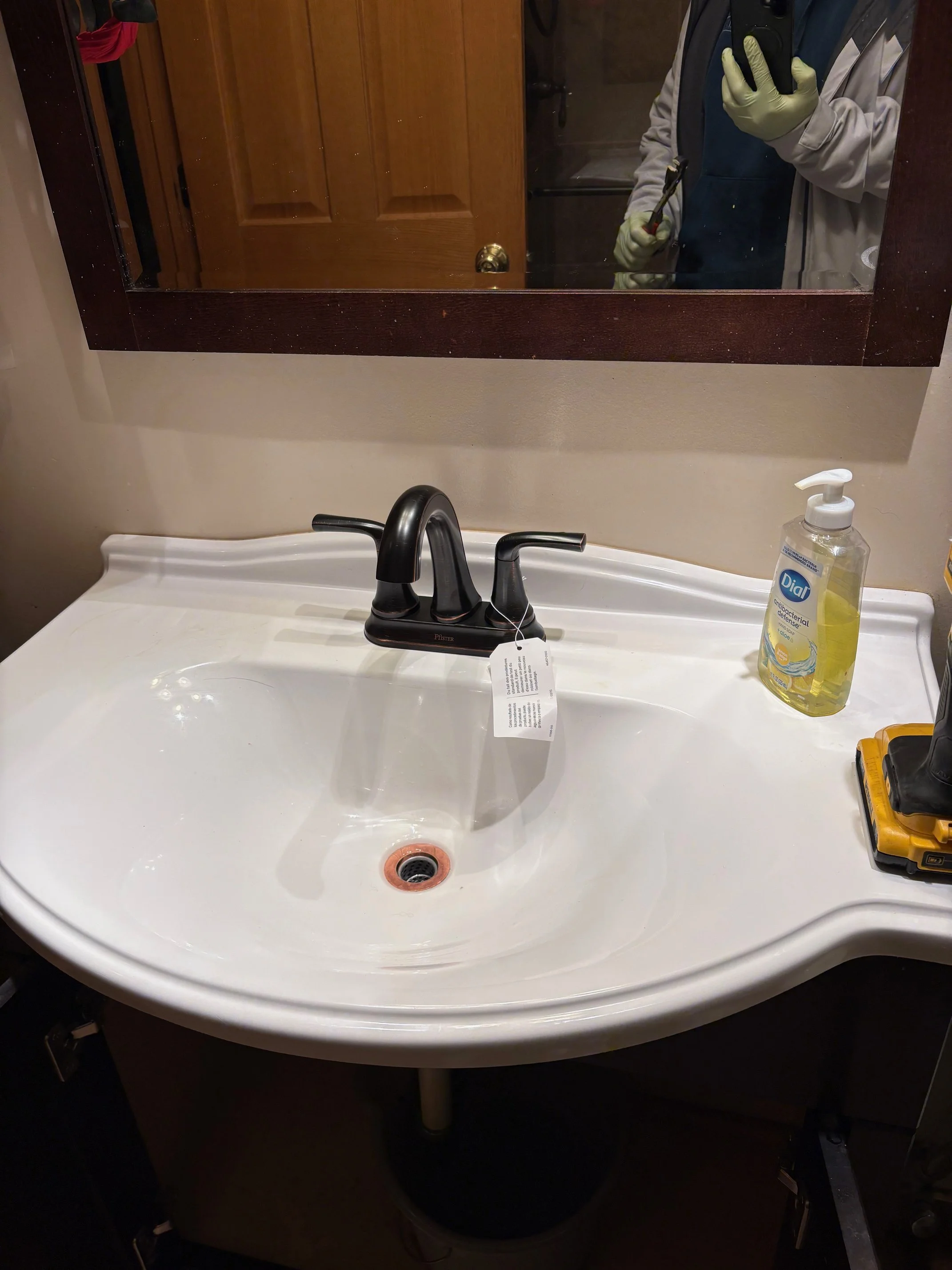 Res^Com LLC Skokie, Handyman Skokie, Faucet Replacement, Plumber Skokie,