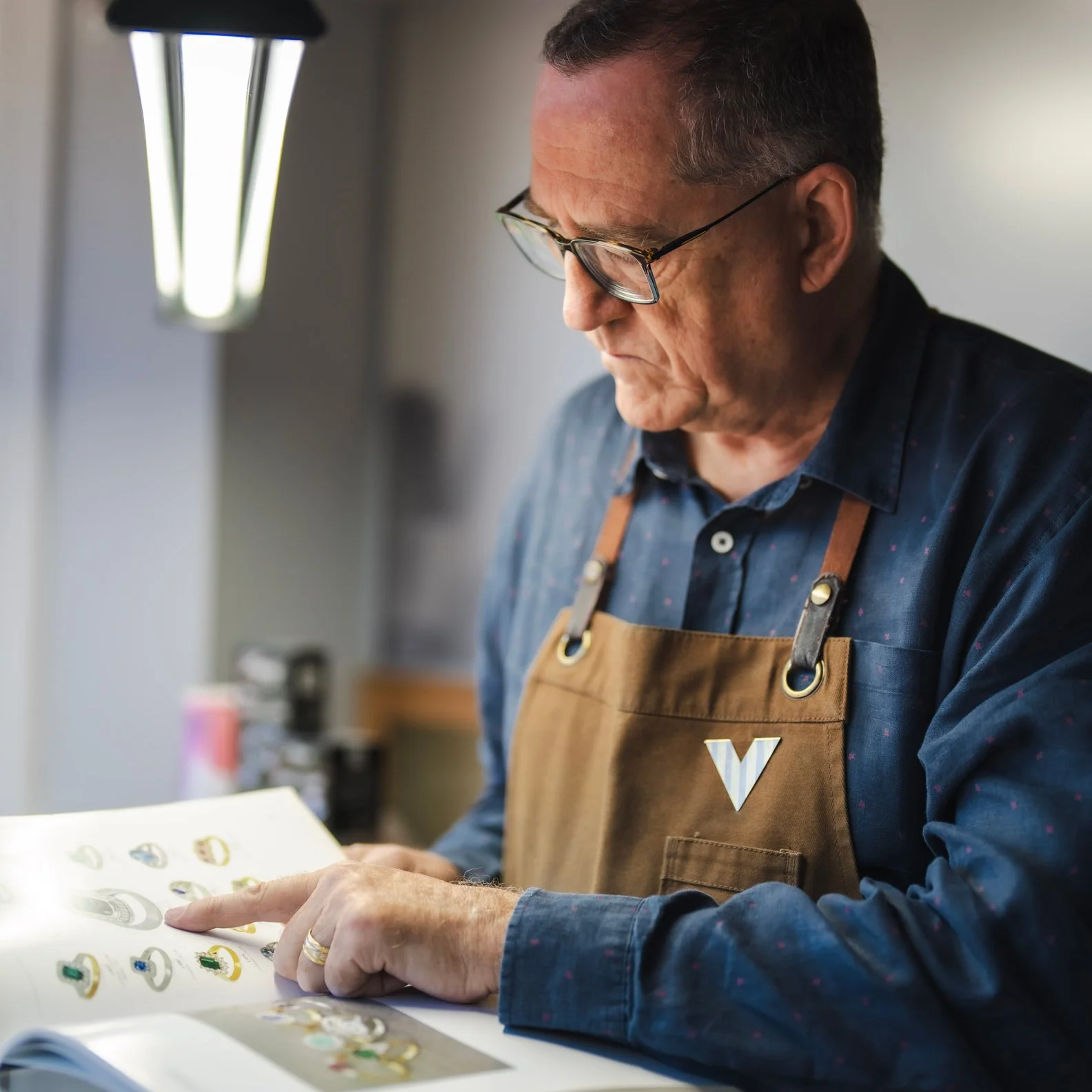 Master Jeweller at work, Diamond Studio