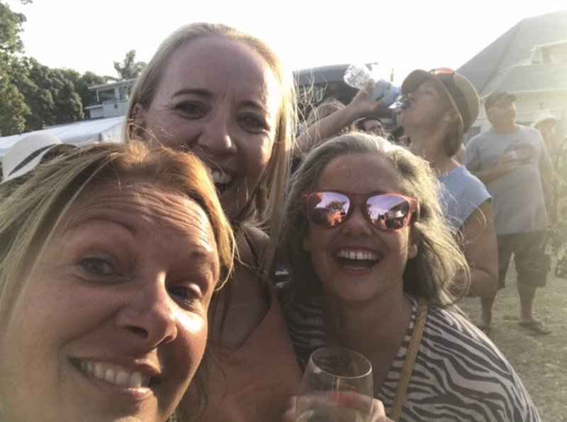 Amy Johnson Fun At Food And Wine Festival, Photo Comp 2020