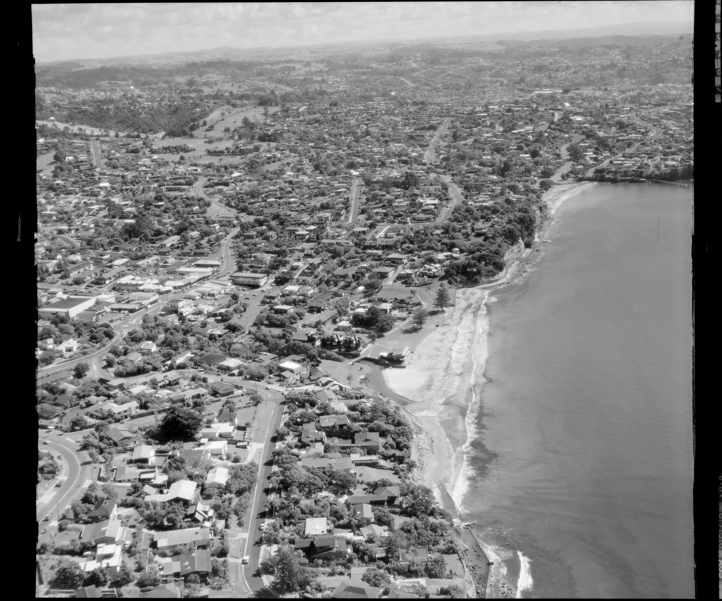 Mairangi Bay, Auckland. Whites Aviation Ltd: Photographs. Ref: WA-77484-F. Alexander Turnbull Library, Wellington, New Zealand.