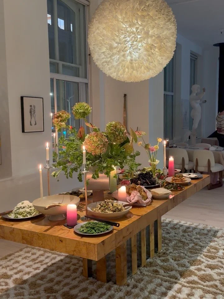 Flowers and dinner at the coziest home for a baby shower 🫜🌷🕯️